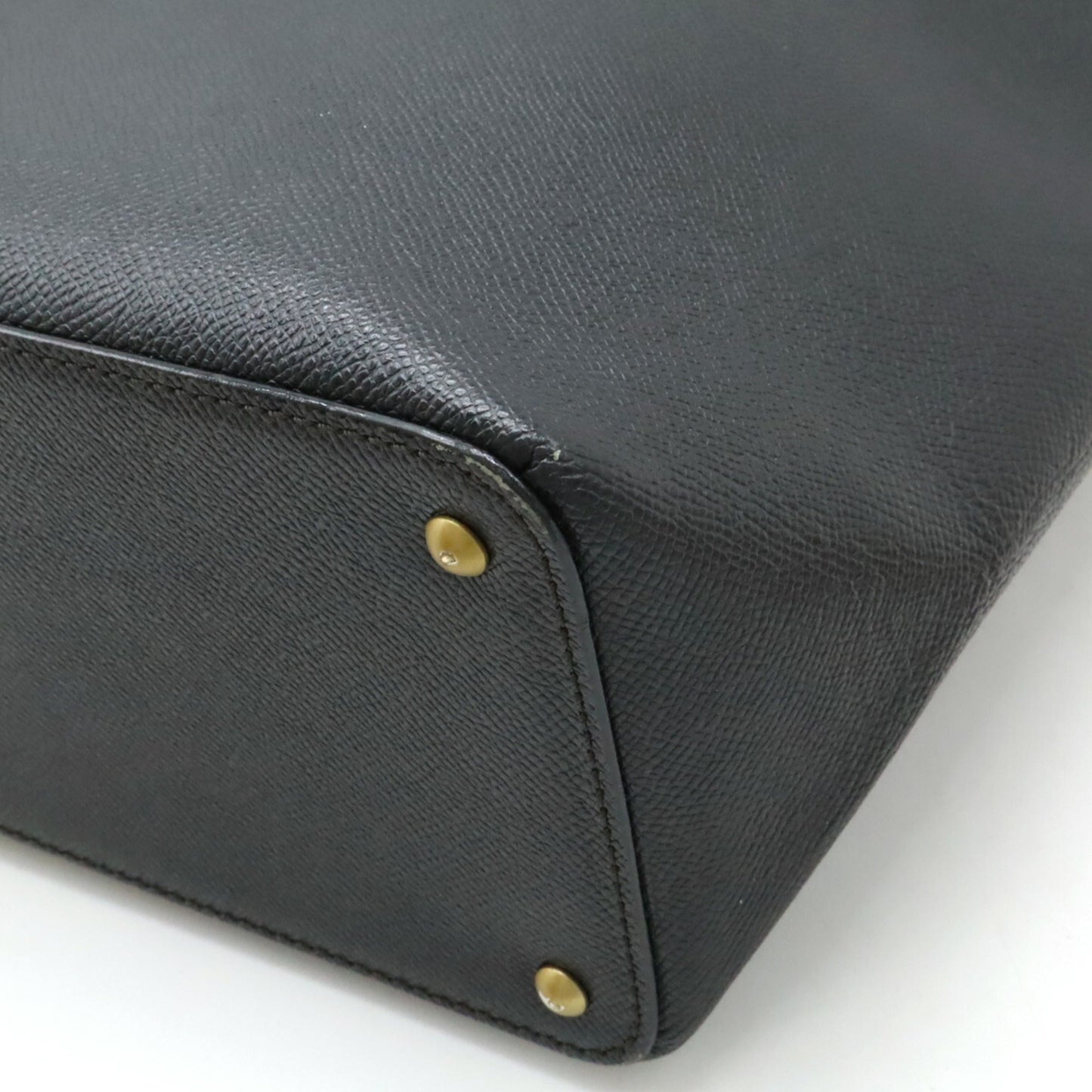 Chanel Black Leather Shoulder Bag Tote Bag ()