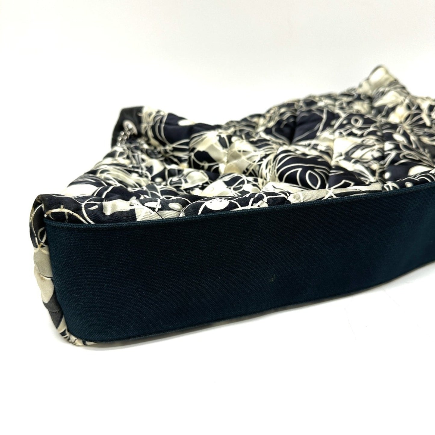 Chanel Black Other Shoulder Bag ()