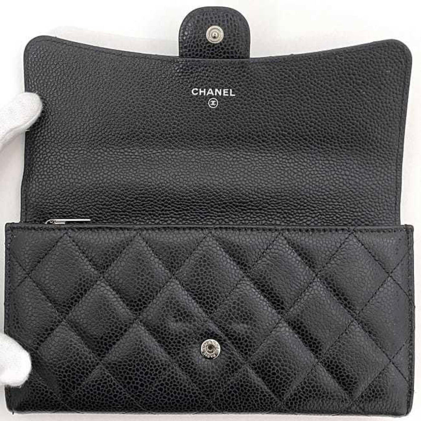 Chanel Black Leather Long Wallet (Bi-Fold) ()