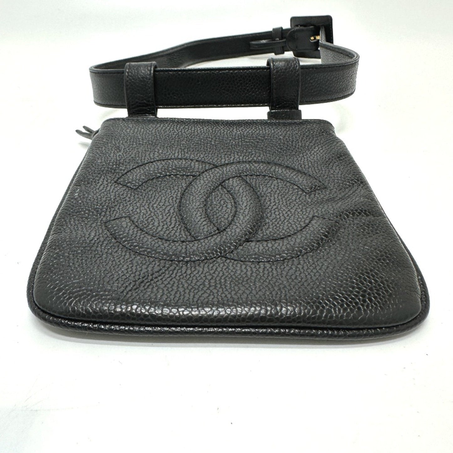 Chanel Black Leather Pouch ()