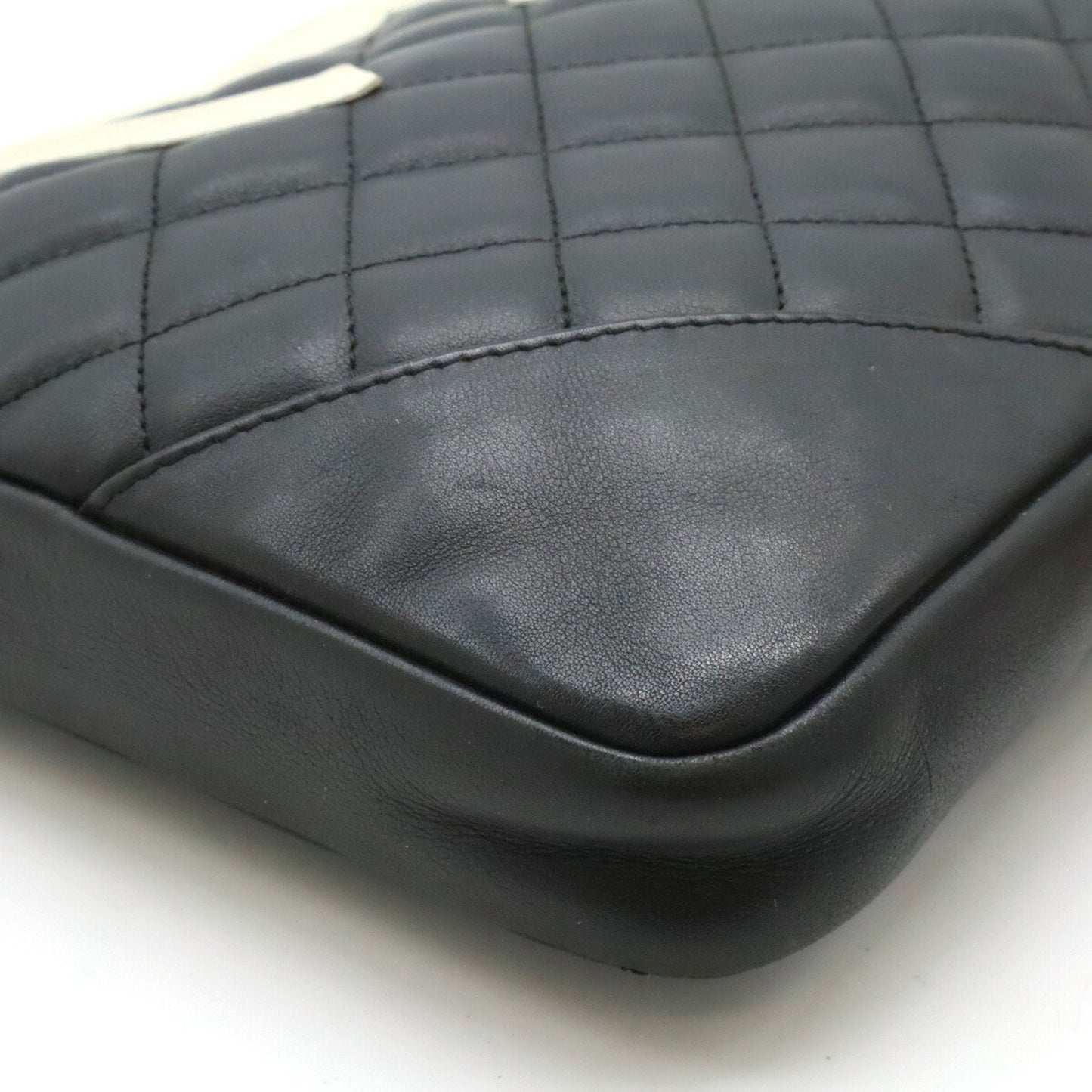 Chanel Black White Leather Shoulder Bag ()