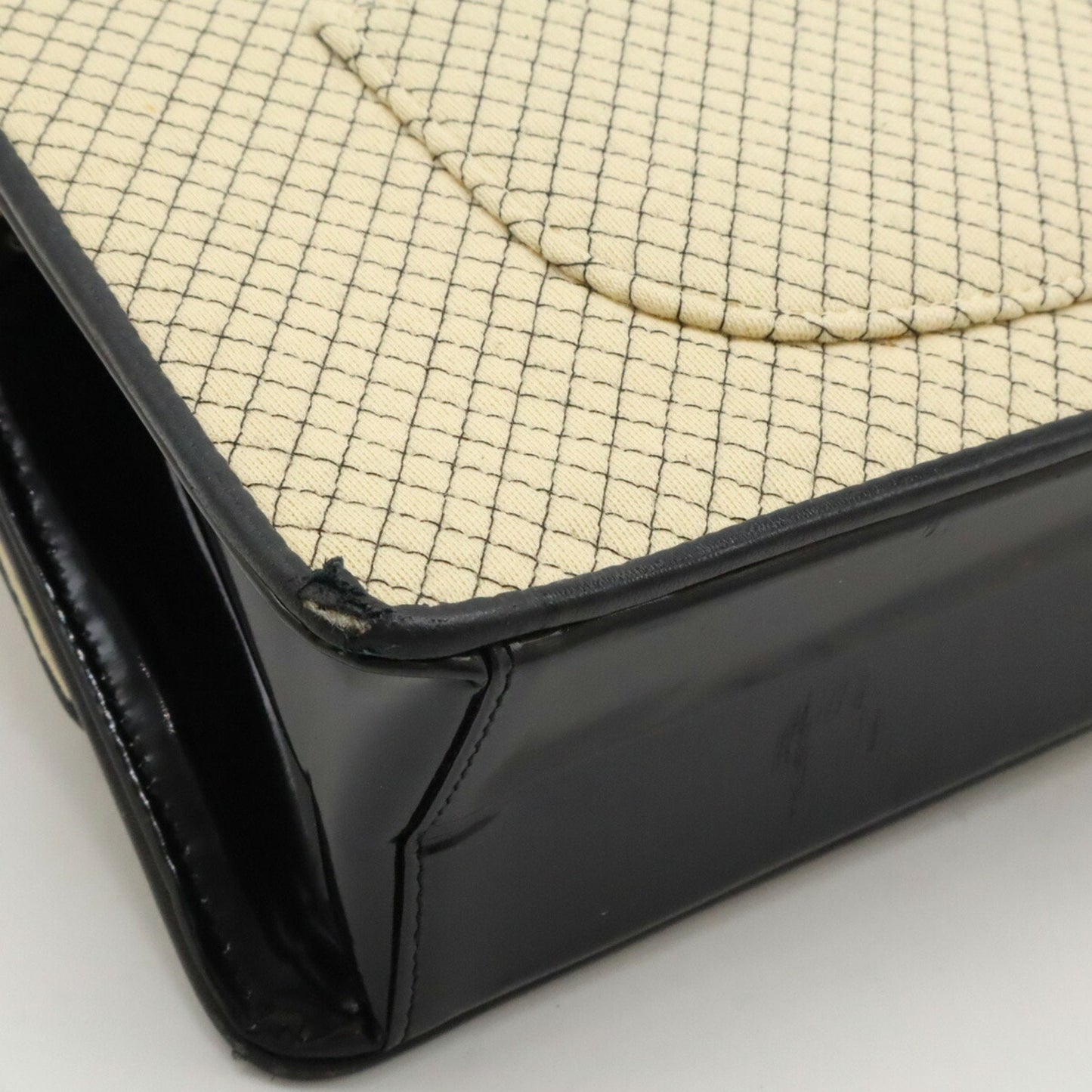 Chanel Beige Black Jersey Leather Shoulder Bag ()