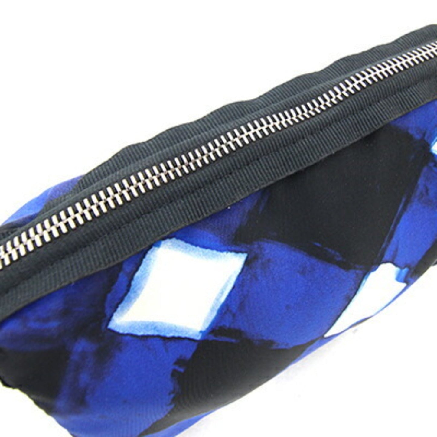 Chanel Black Blue Off-White Nylon Pouch ()