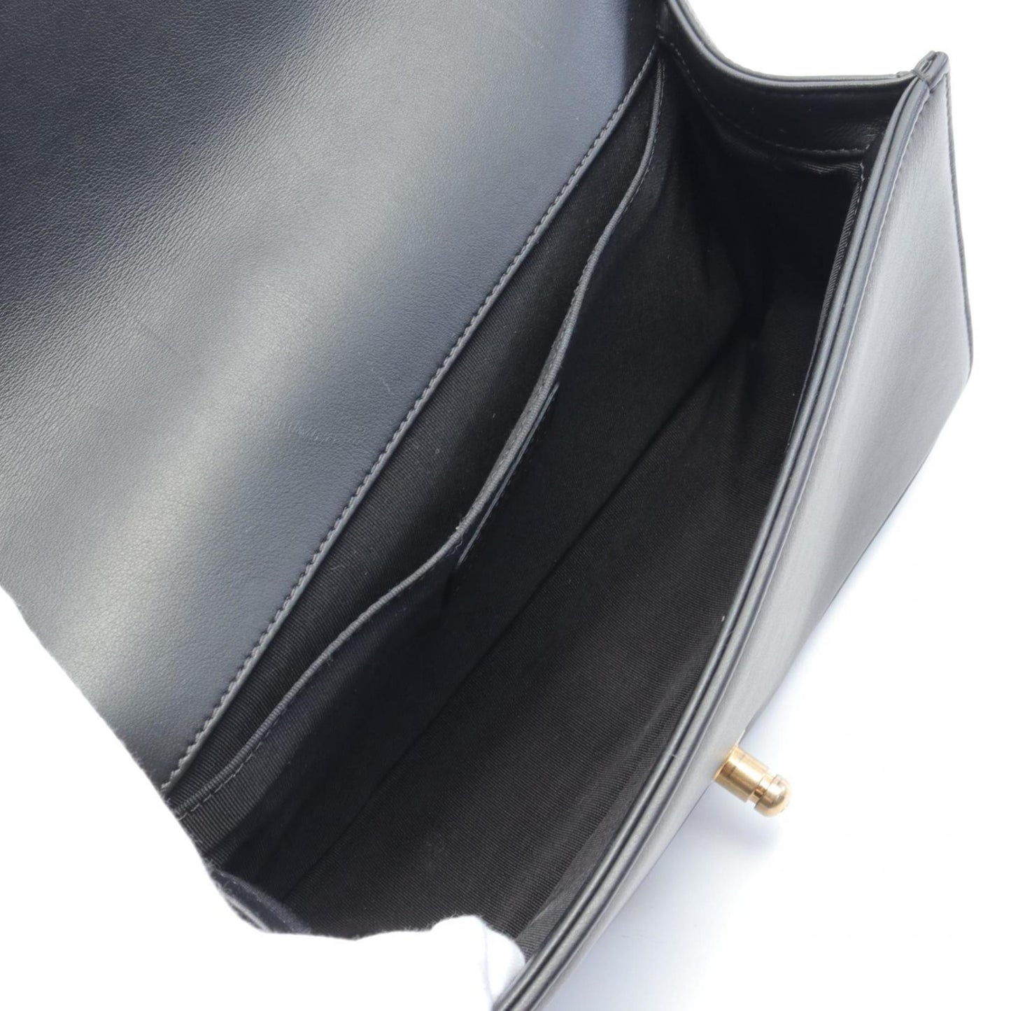 Chanel Black Leather Shoulder Bag ()