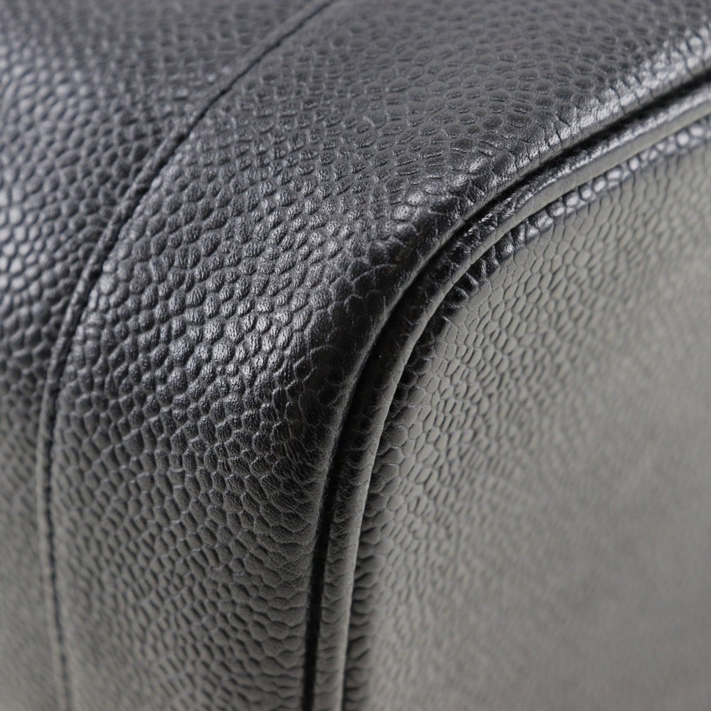 Chanel Black Caviar Leather Handbag Pouch ()