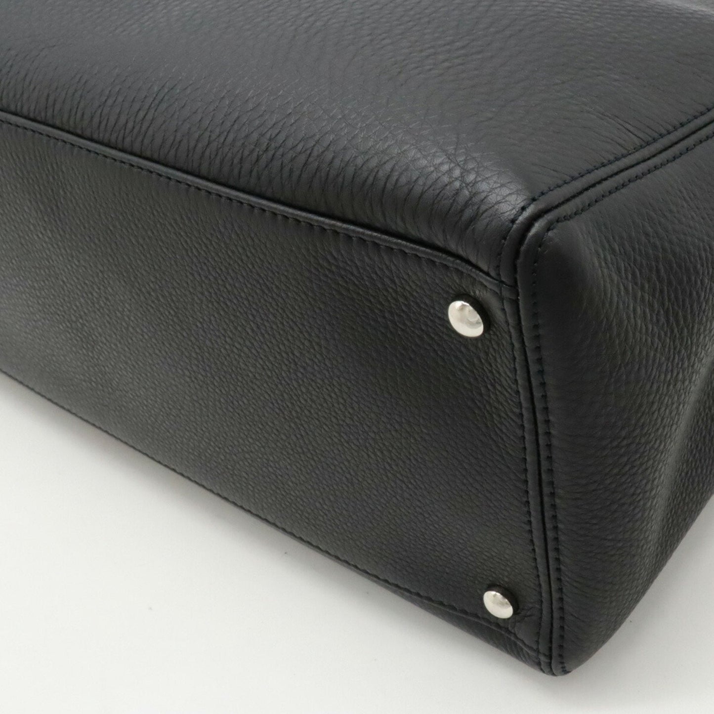 Chanel Black Leather Shoulder Bag Tote Bag ()