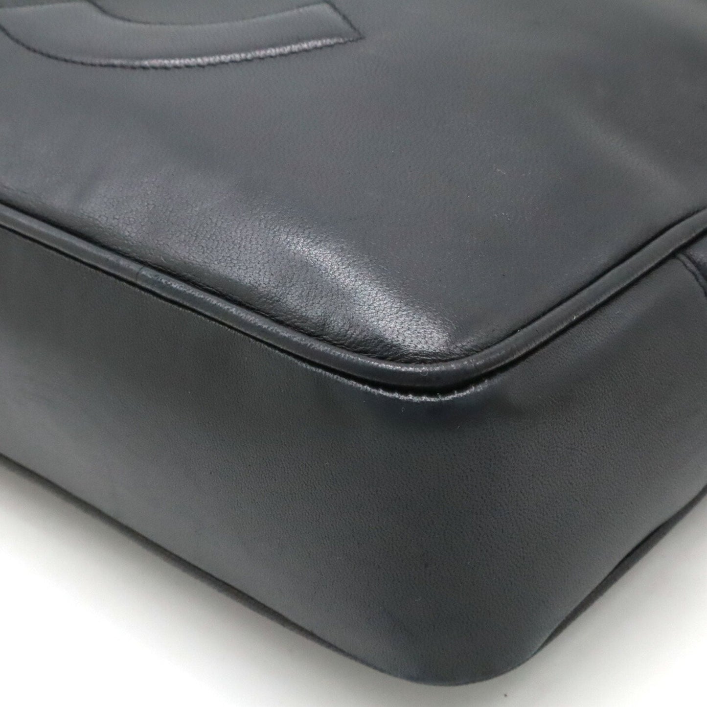 Chanel Black Leather Shoulder Bag Tote Bag ()