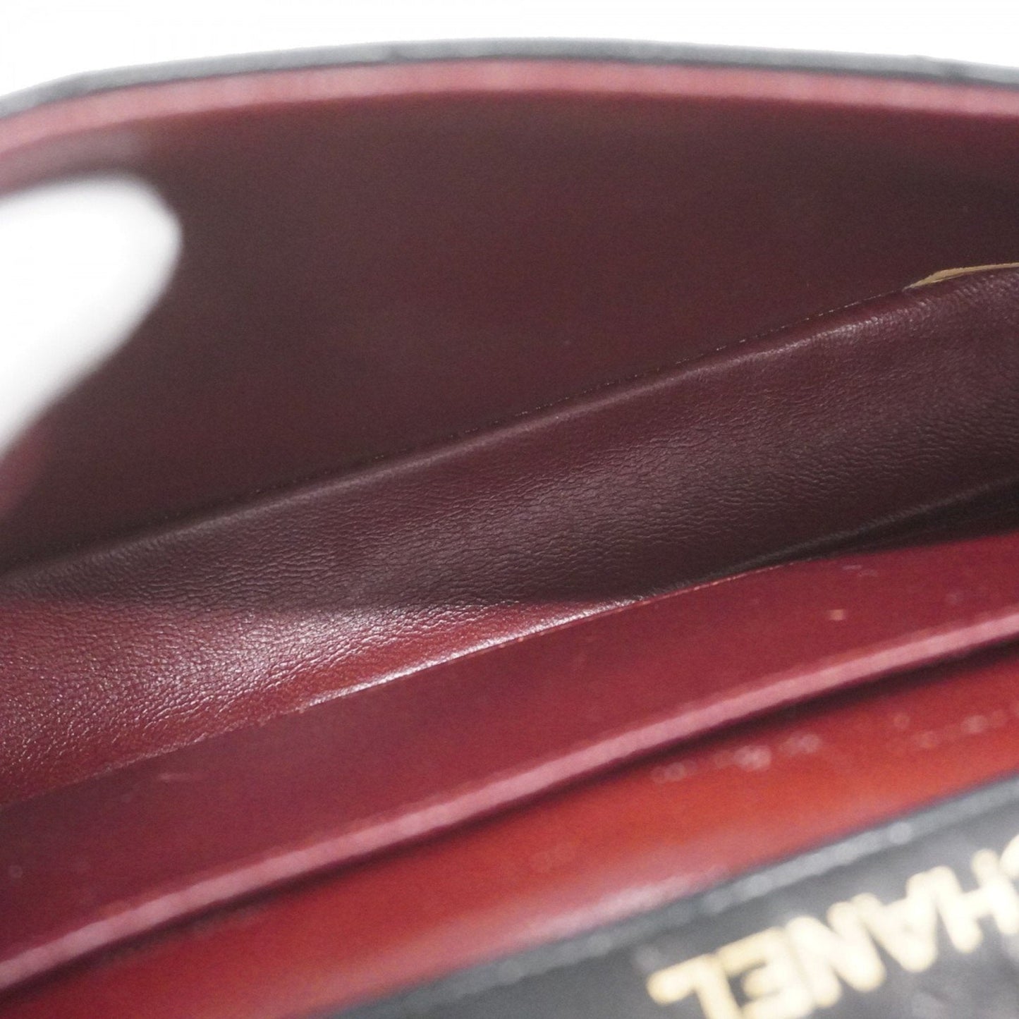 Chanel Black Leather Shoulder Bag ()