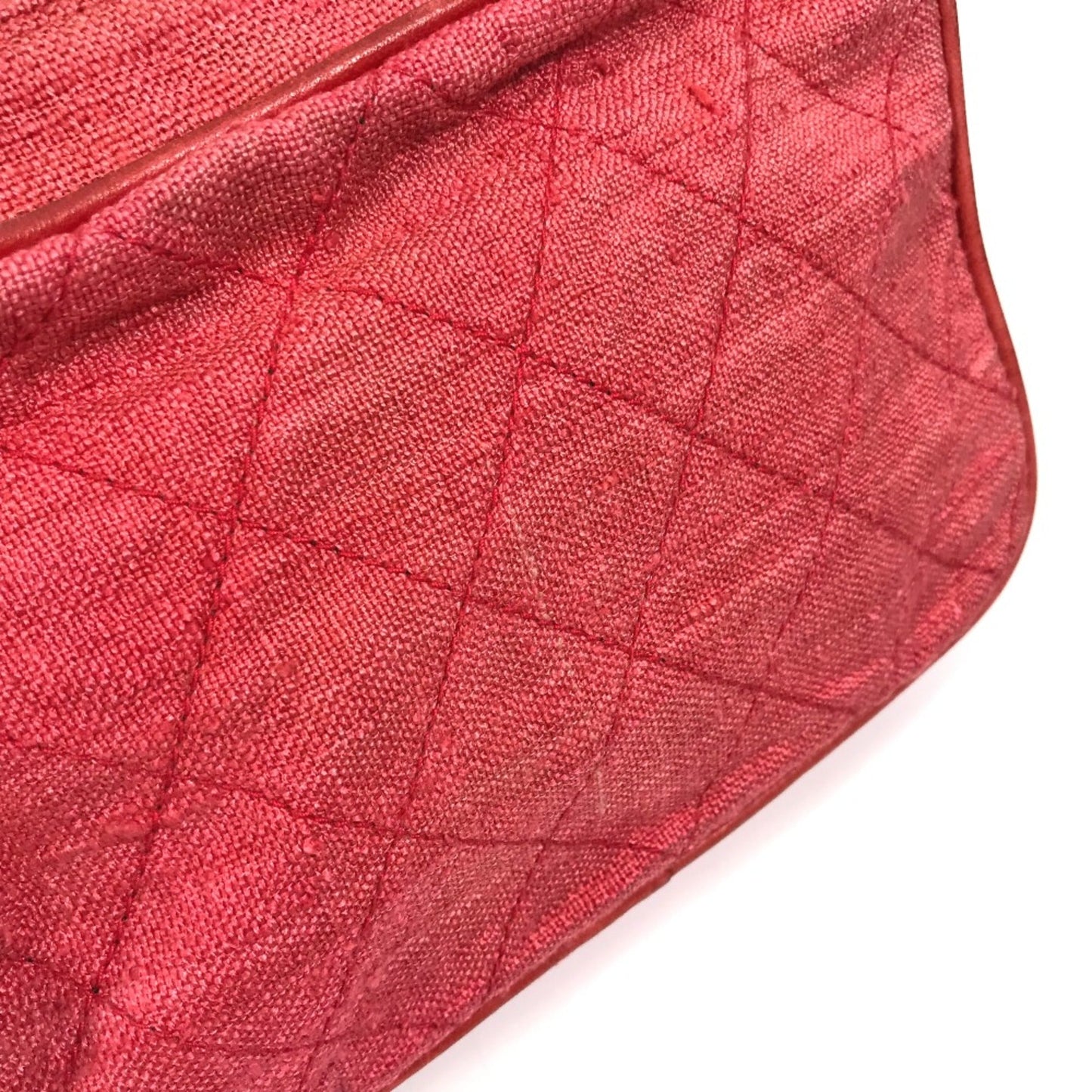 Chanel Red Cloth Shoulder Bag ()