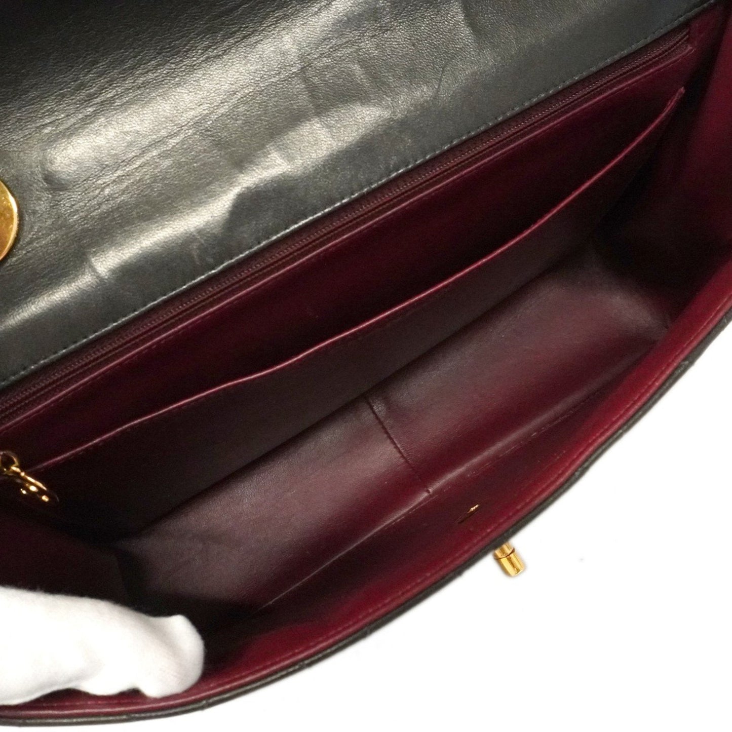 Chanel Black Leather Shoulder Bag ()