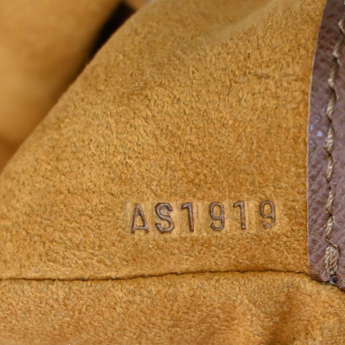 Louis Vuitton Musette Salsa Canvas Shoulder Bag ()