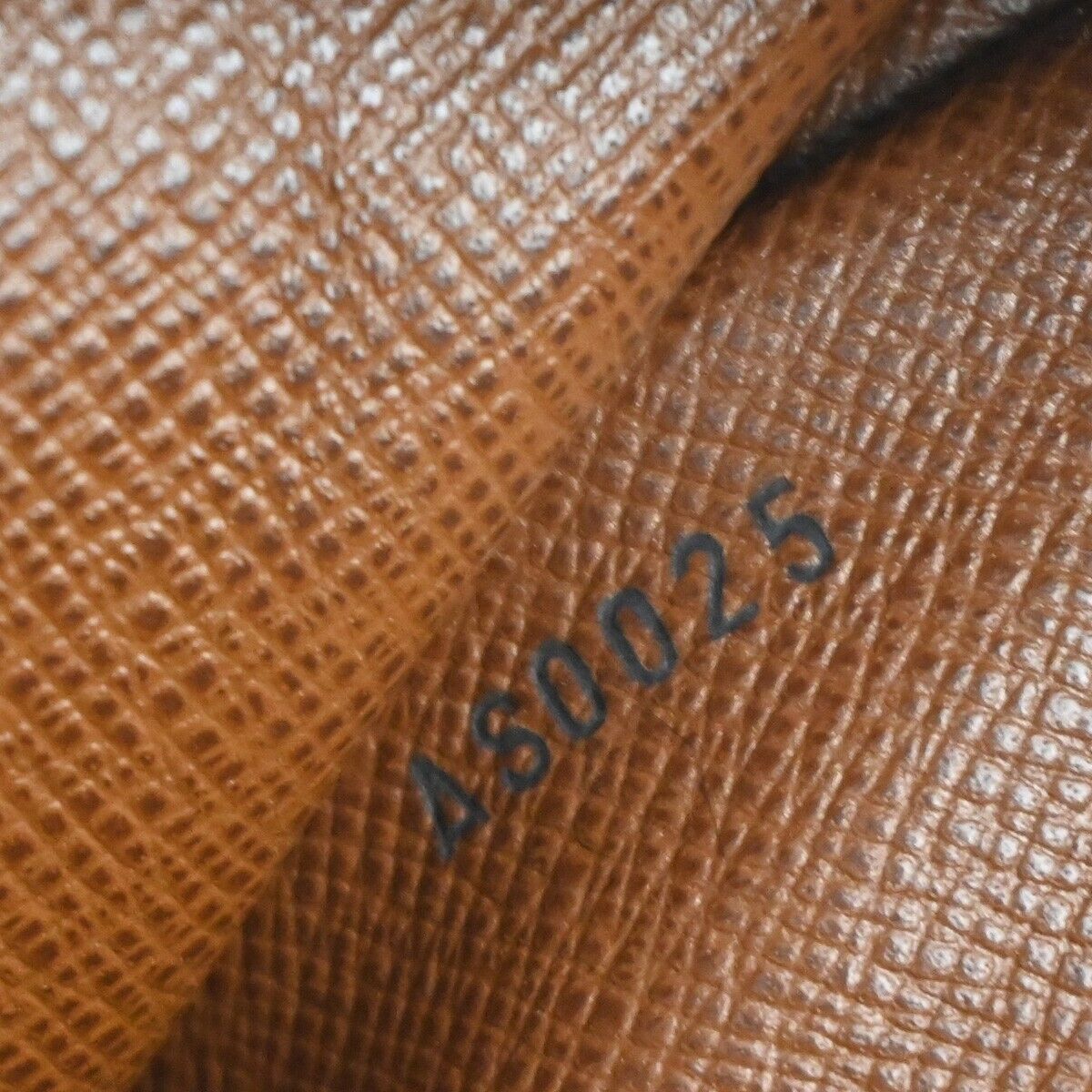 Louis Vuitton Boulogne  Canvas Shoulder Bag ()