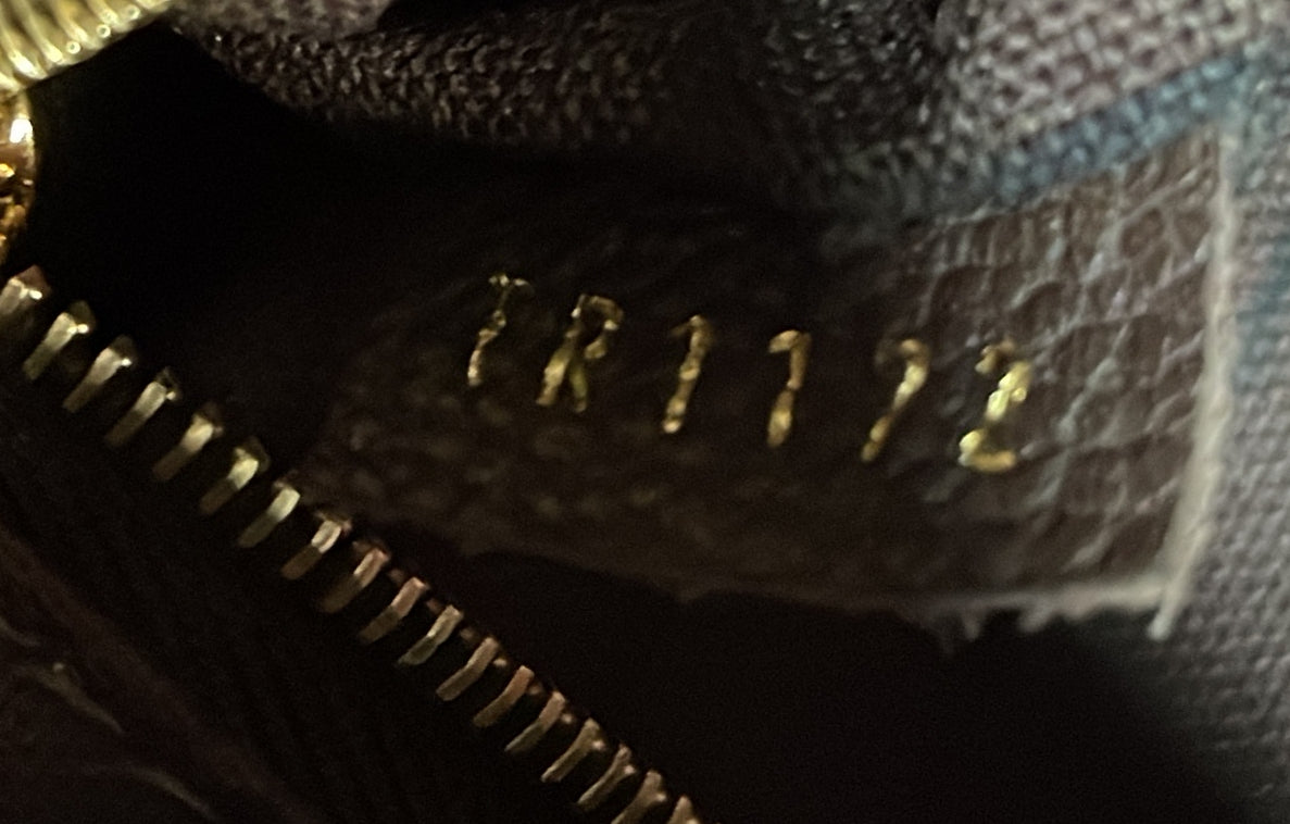 Artsy Handbag Monogram Empreinte Leather MM