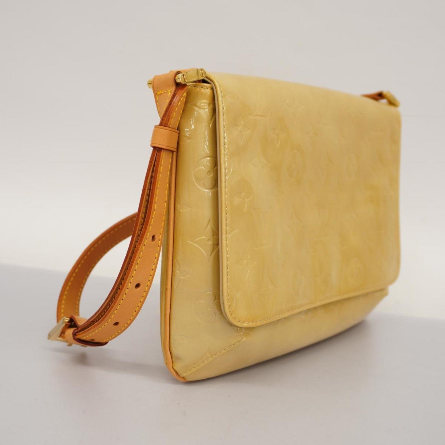 Louis Vuitton Thompson Street  Patent Leather Shoulder Bag ()