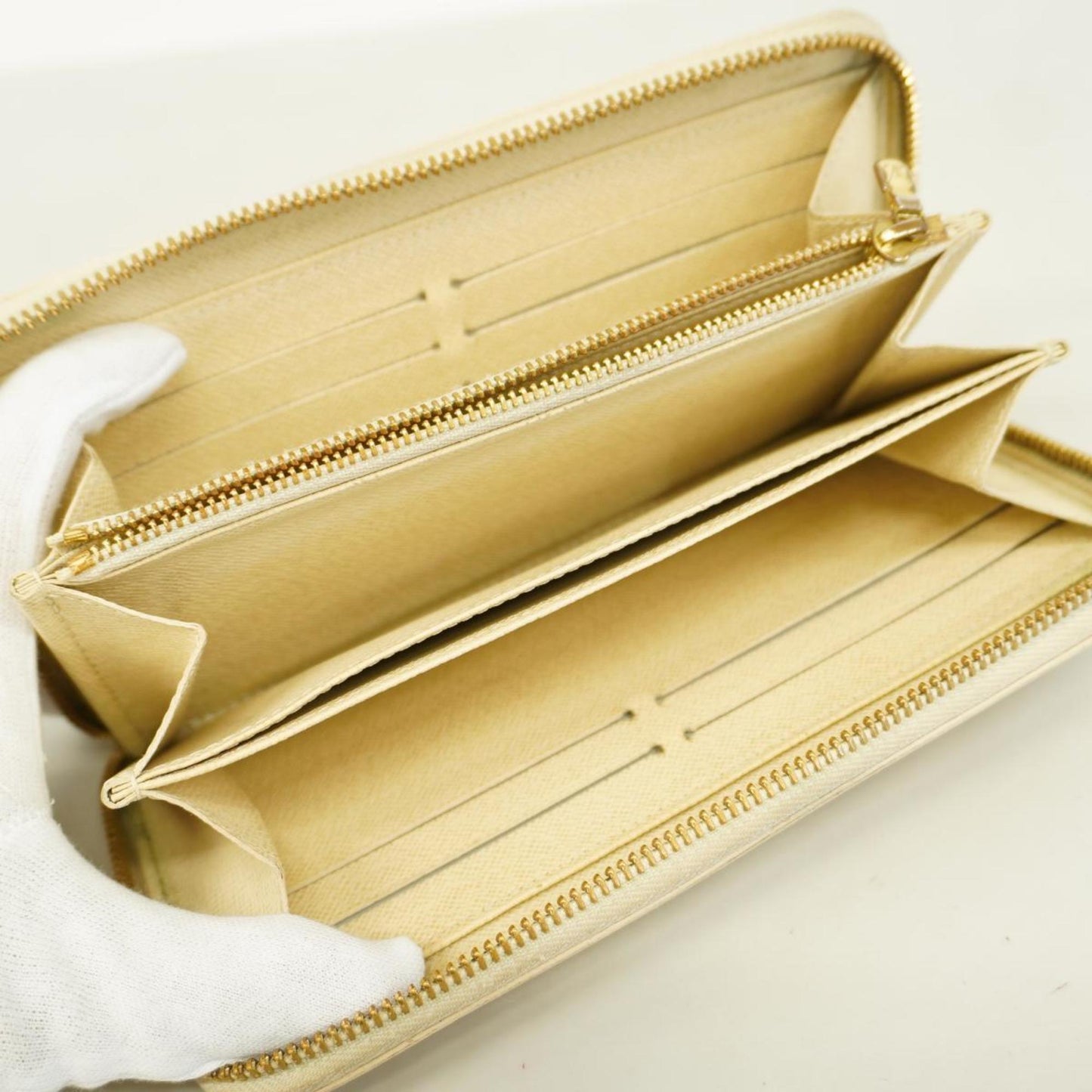 Louis Vuitton Portefeuille Zippy  Canvas Wallet  ()