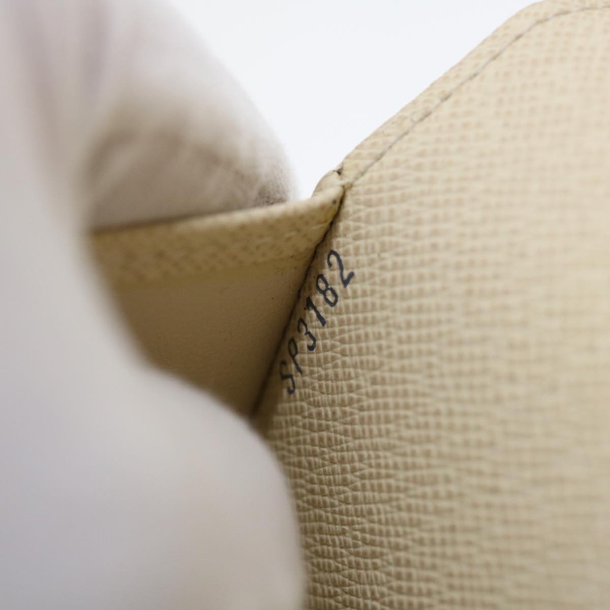 Louis Vuitton Agenda Mm Canvas Wallet ()