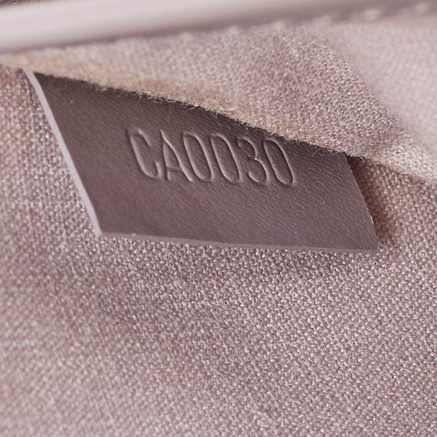 Louis Vuitton Lilac Epi Leather Honfleur Clutch Bag