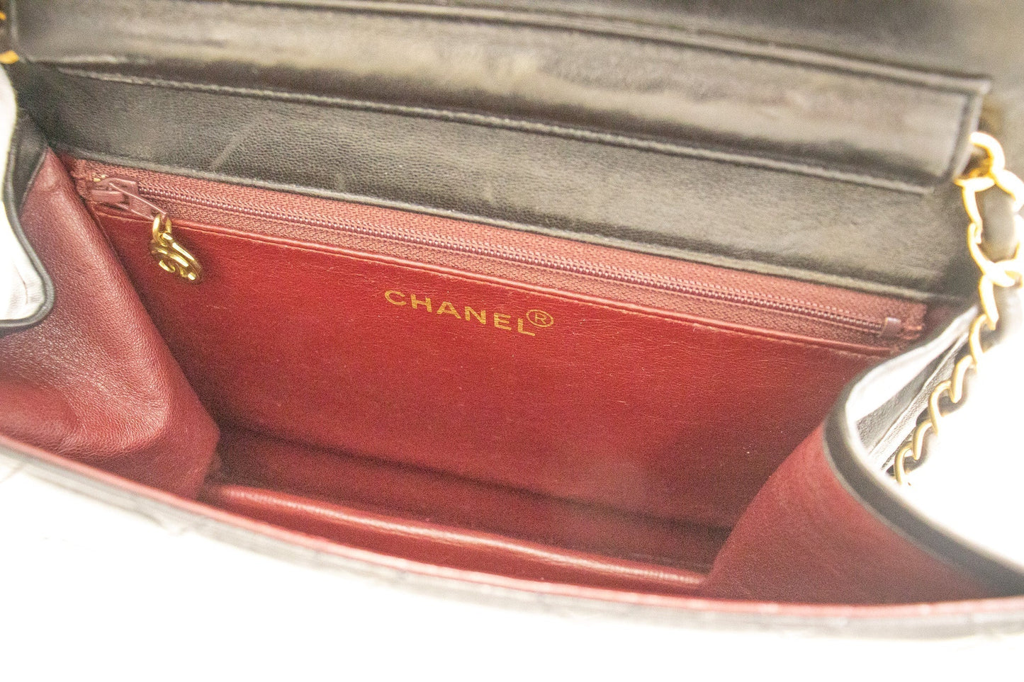 Chanel Black Leather Timeless shoulder bag