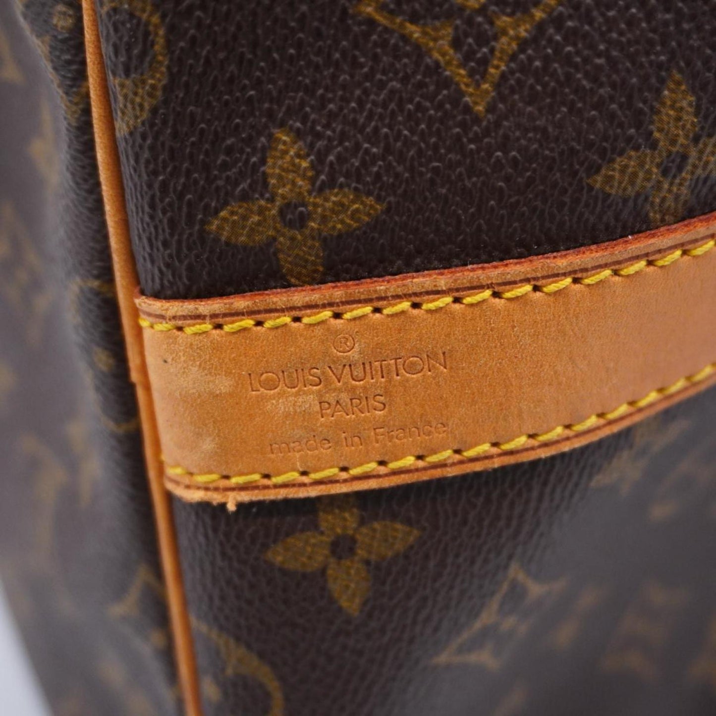Louis Vuitton Keepall Bandouliere 55 Canvas Travel Bag ()