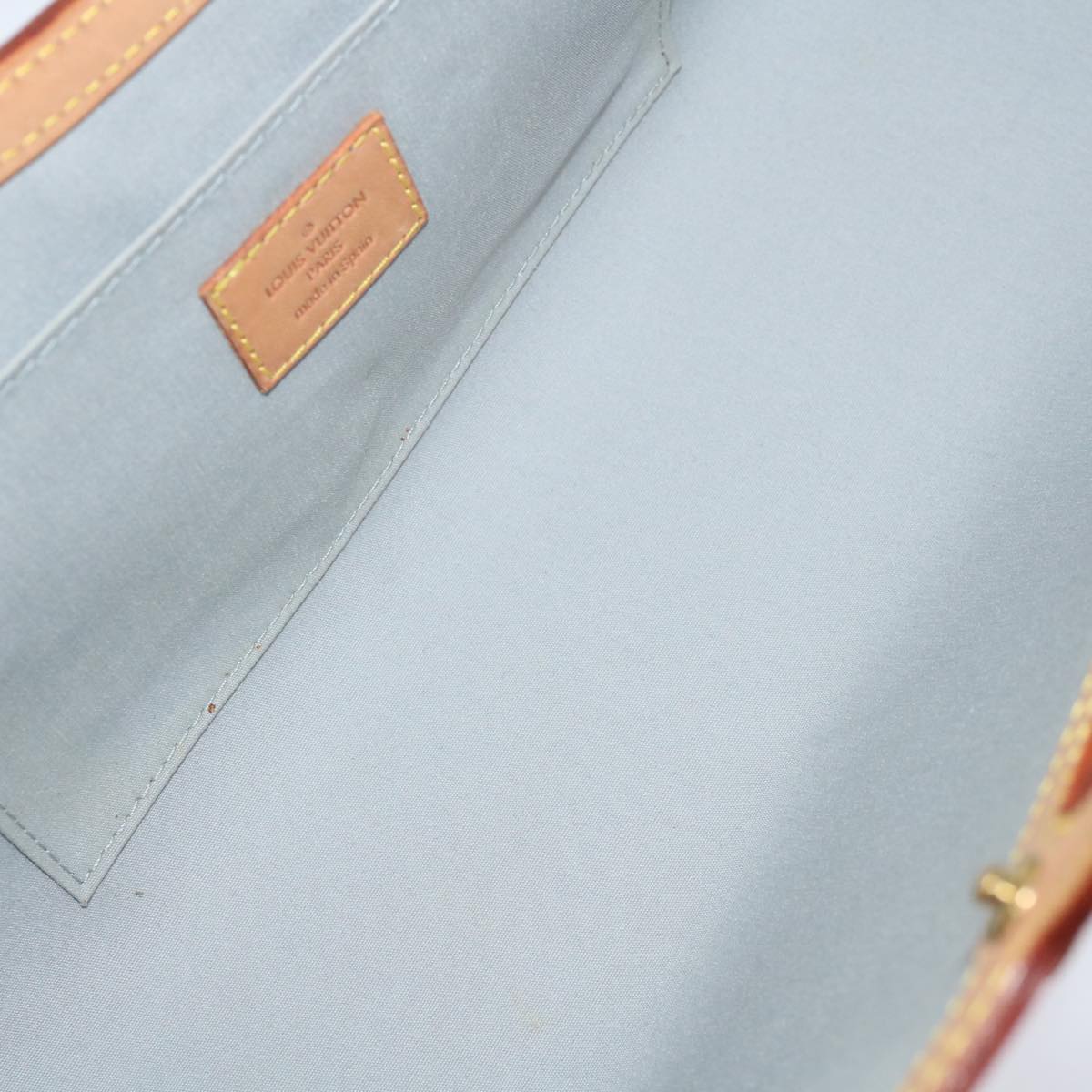 Louis Vuitton Patent Leather Handbag ()