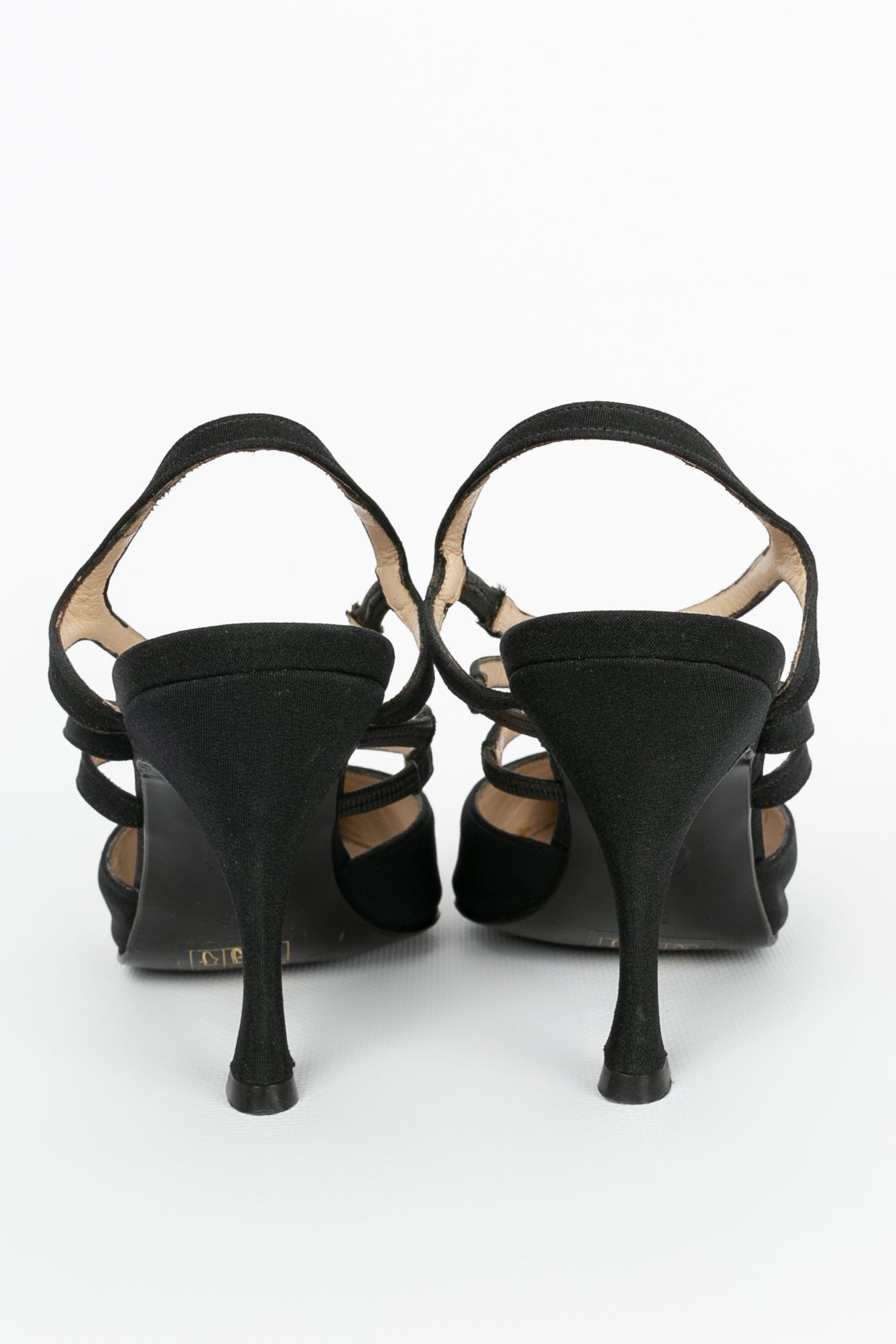 Escarpins noirs Chanel