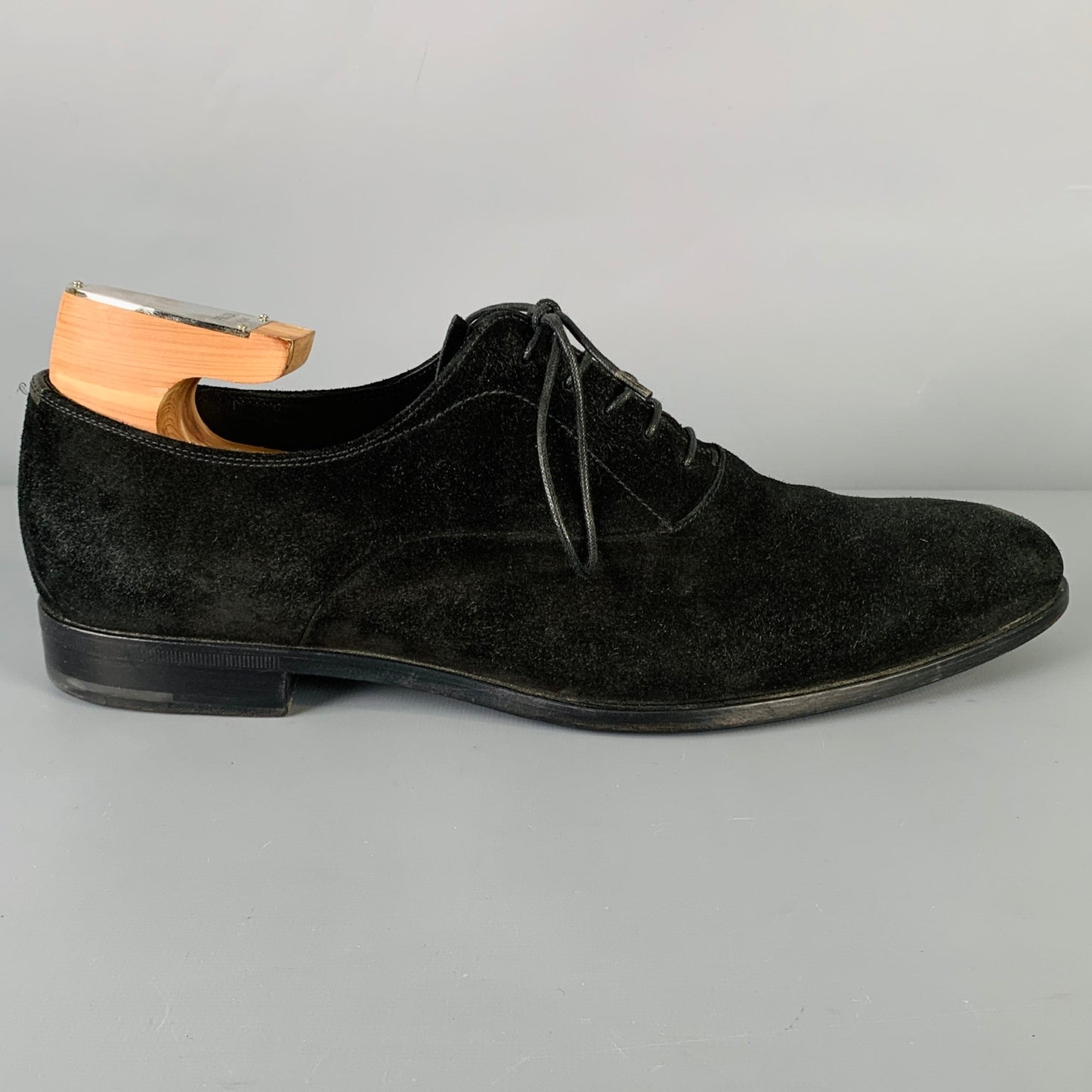 PRADA Size 8 Black Suede Pointed Toe Lace-Up Shoes