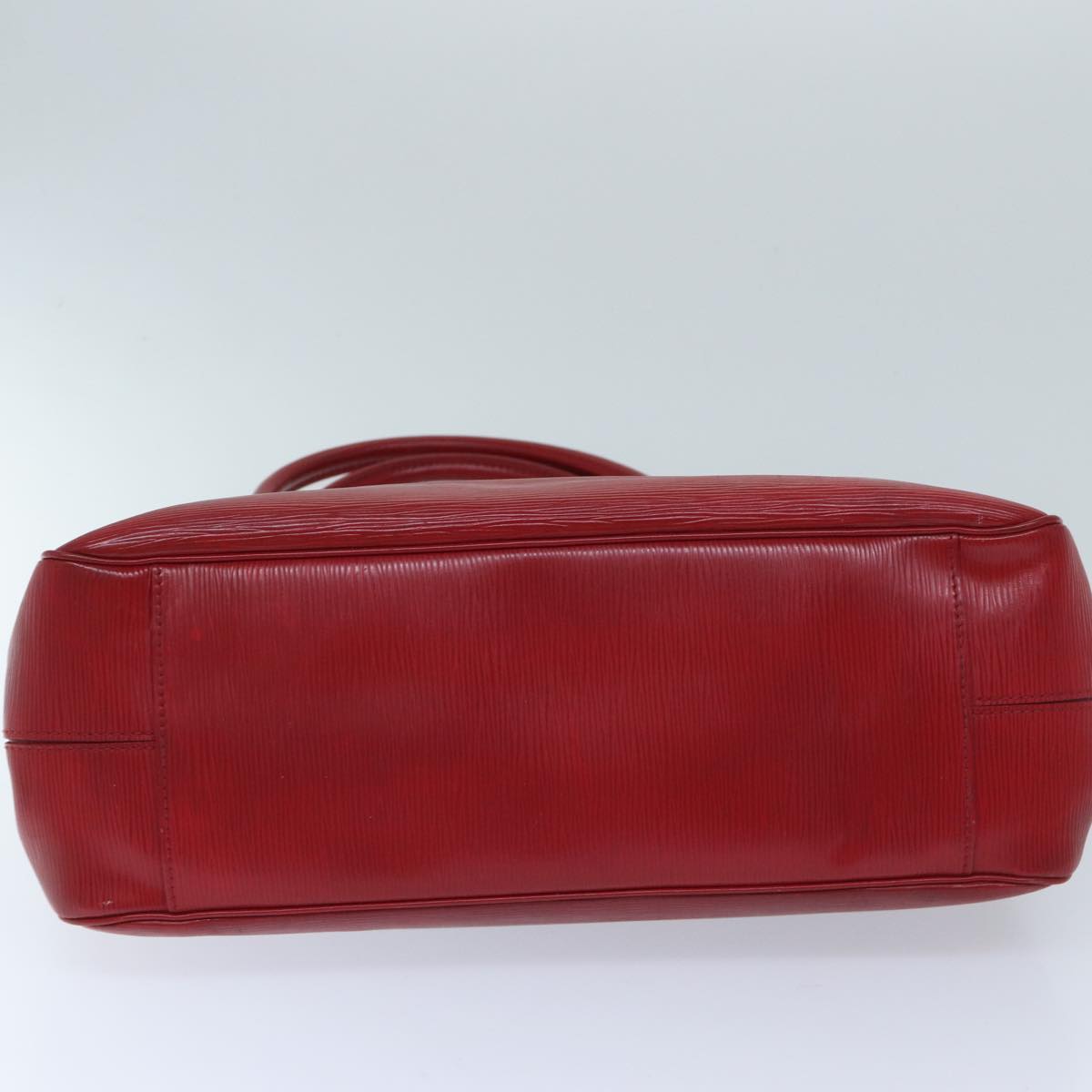 Louis Vuitton Passy Leather Handbag ()