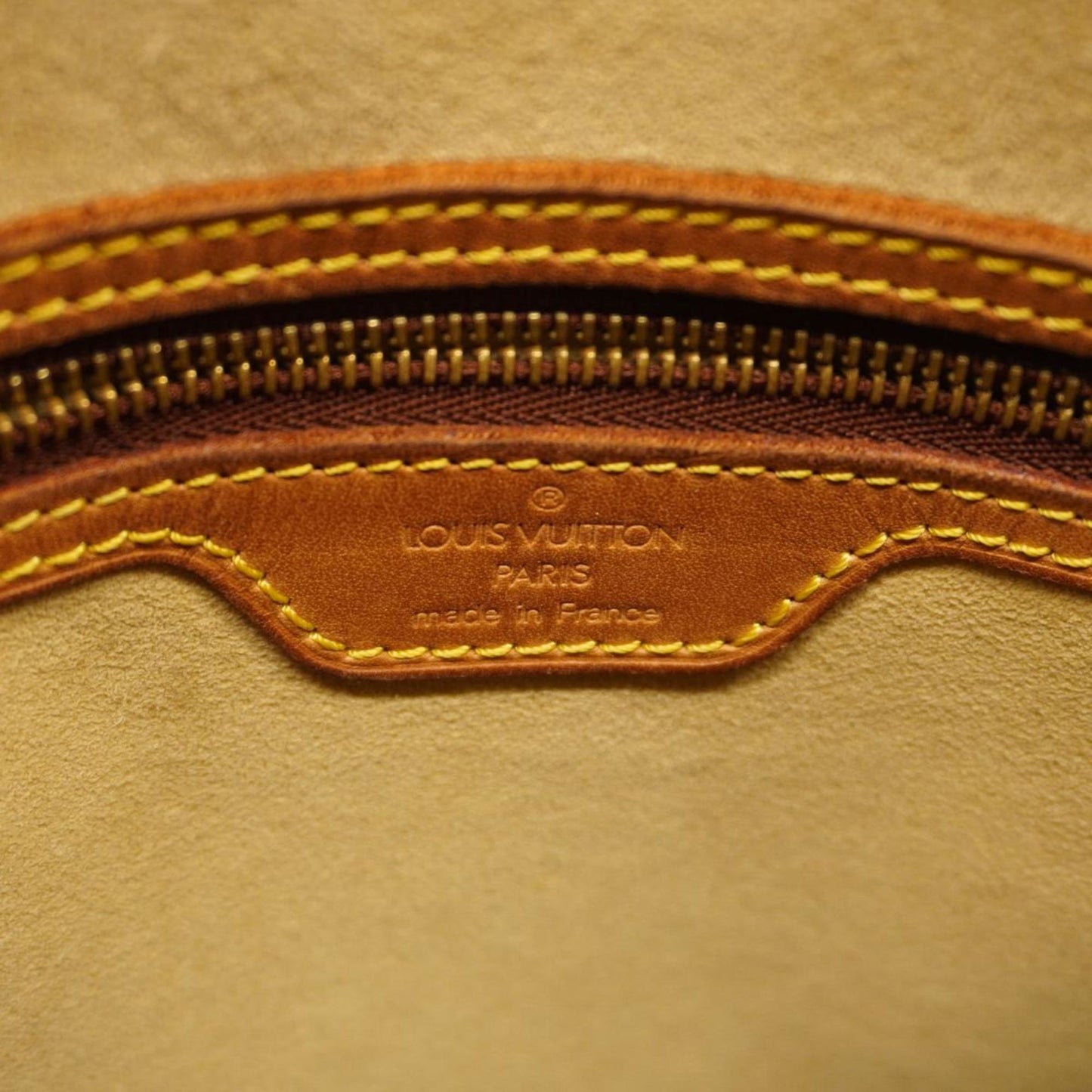 Louis Vuitton Looping Gm Canvas Shopper Bag ()