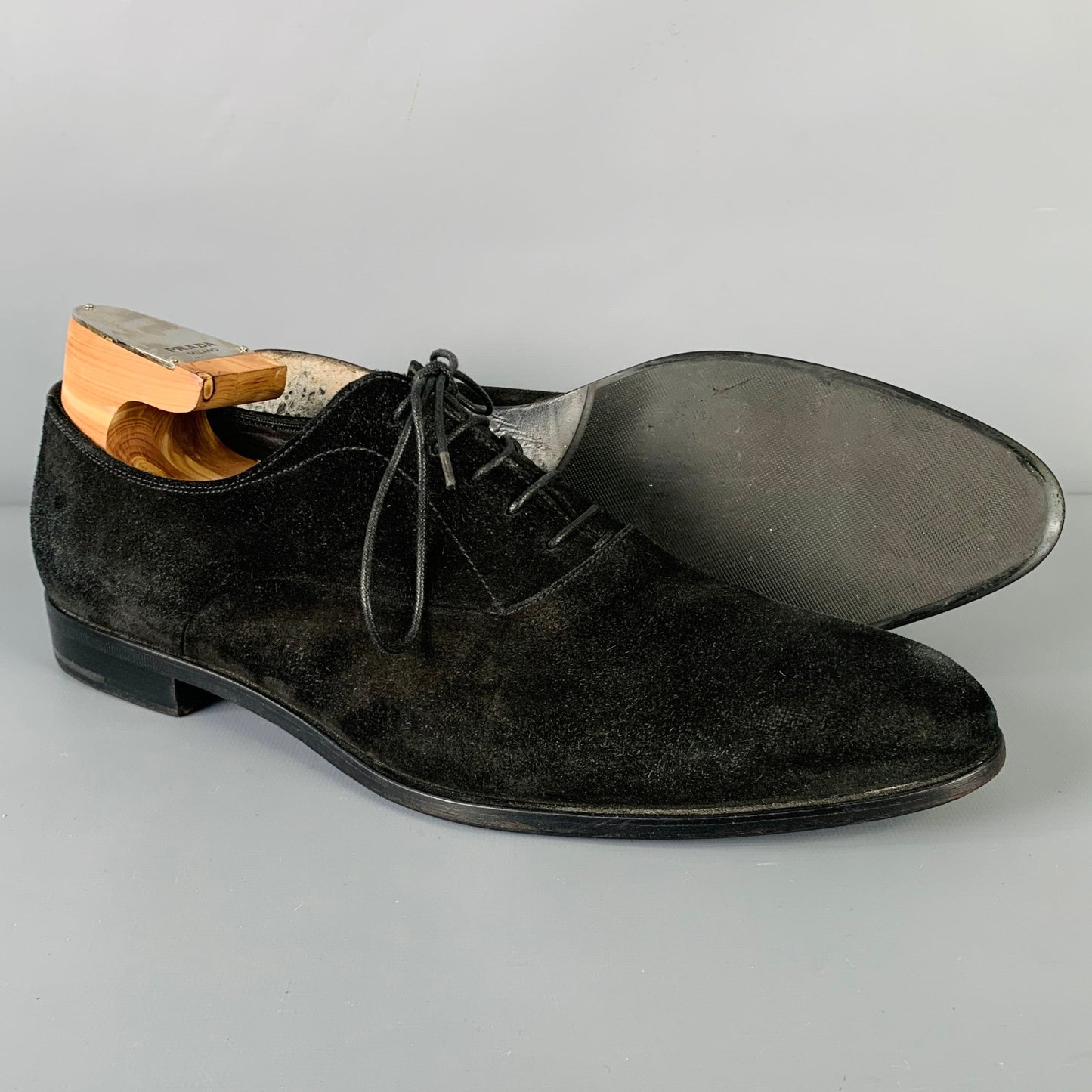 PRADA Size 8 Black Suede Pointed Toe Lace-Up Shoes