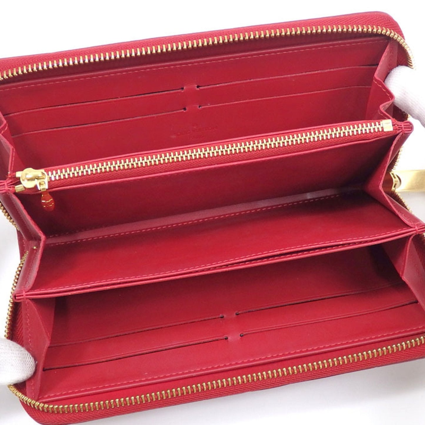 Louis Vuitton Portefeuille Zippy  Patent Leather Wallet  ()