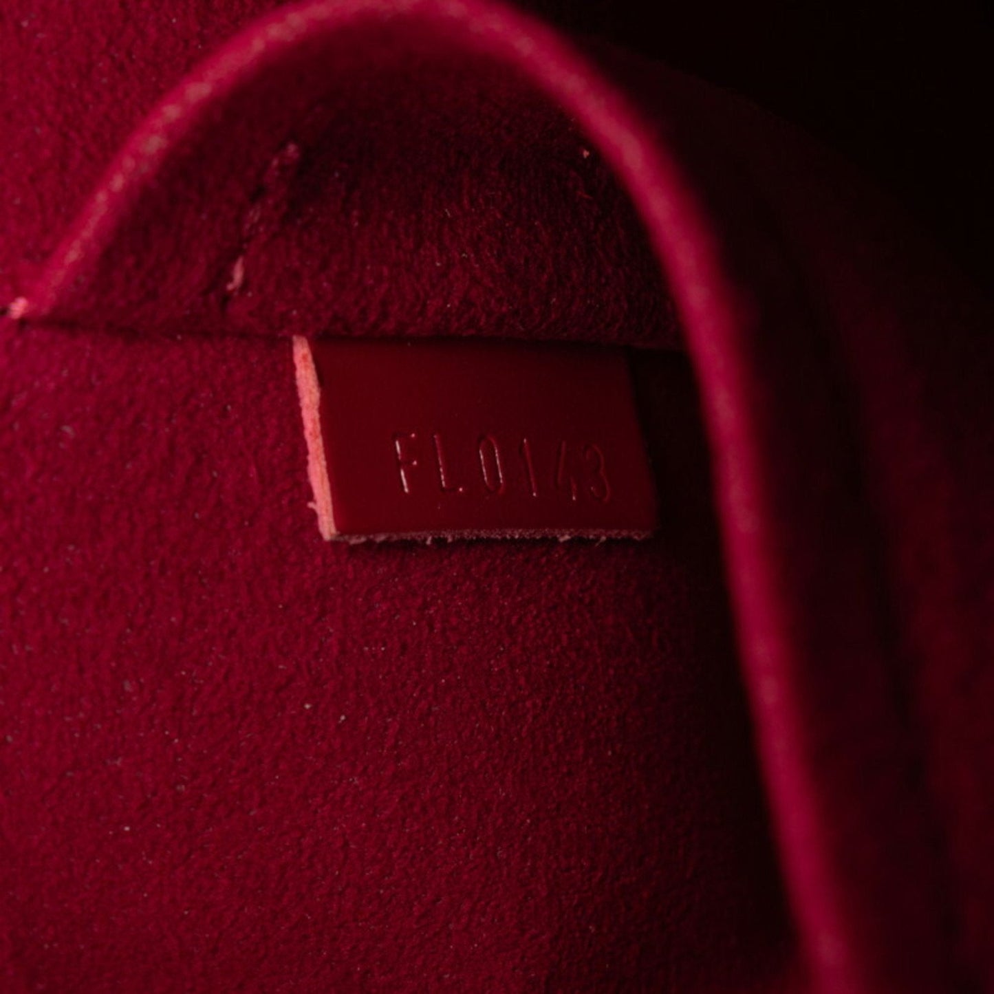 Louis Vuitton Alma  Leather Handbag ()