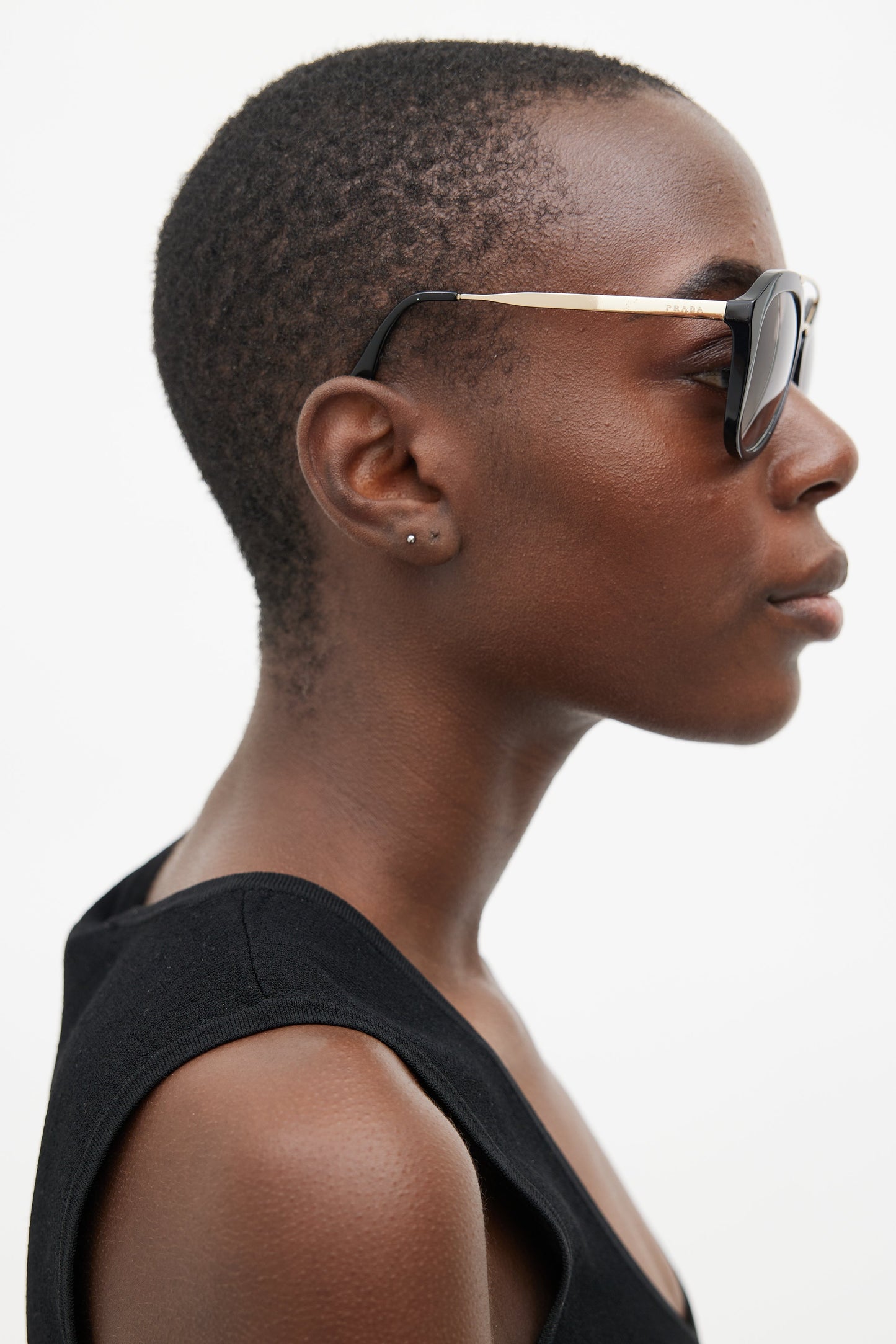 Black & Gold SPR12Q Round Sunglasses