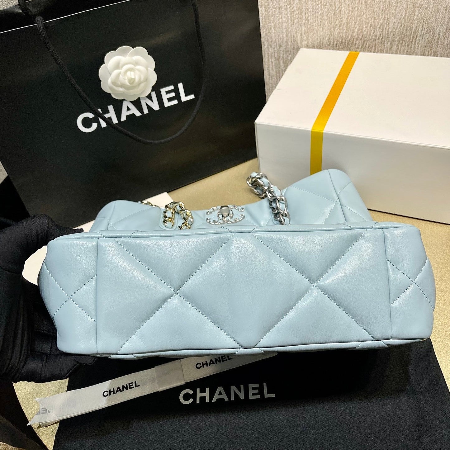 Chanel - Luxury Bag - CHL - 721