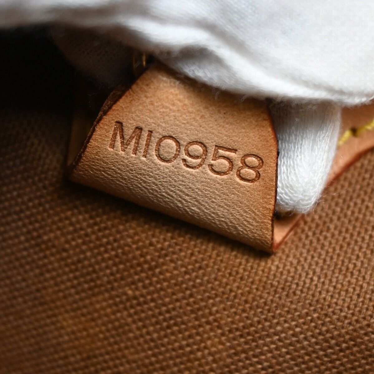 Louis Vuitton Ellipse Pm Canvas Handbag ()