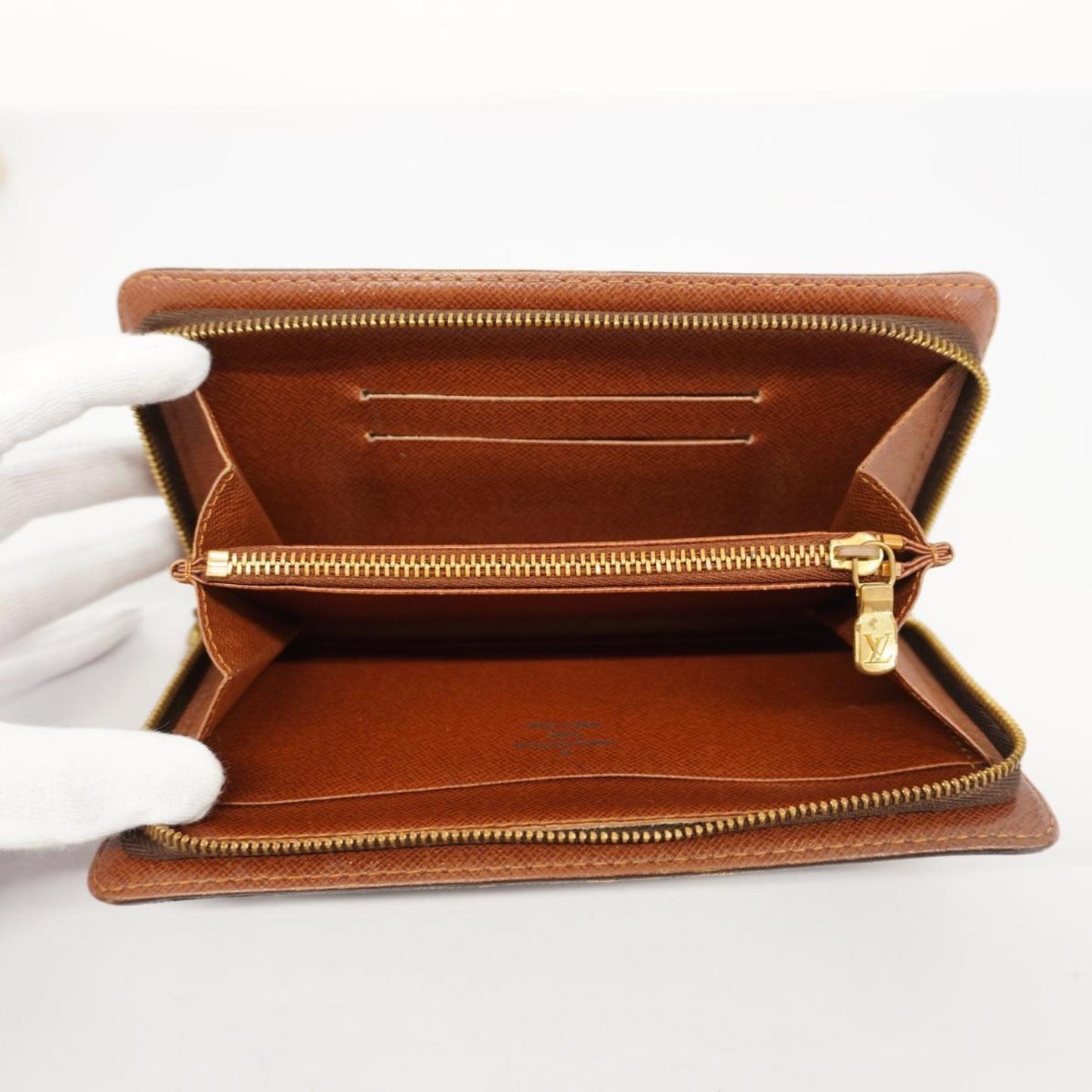 Louis Vuitton Zippy Wallet Canvas Wallet ()