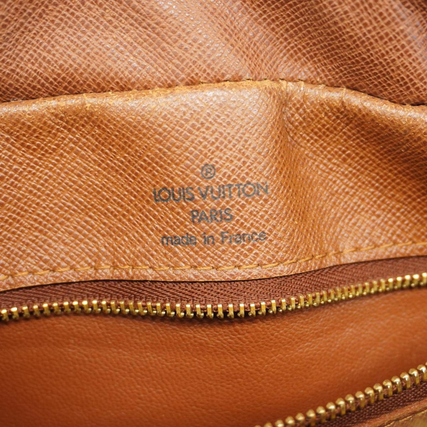 Louis Vuitton Nile Canvas Shoulder Bag ()