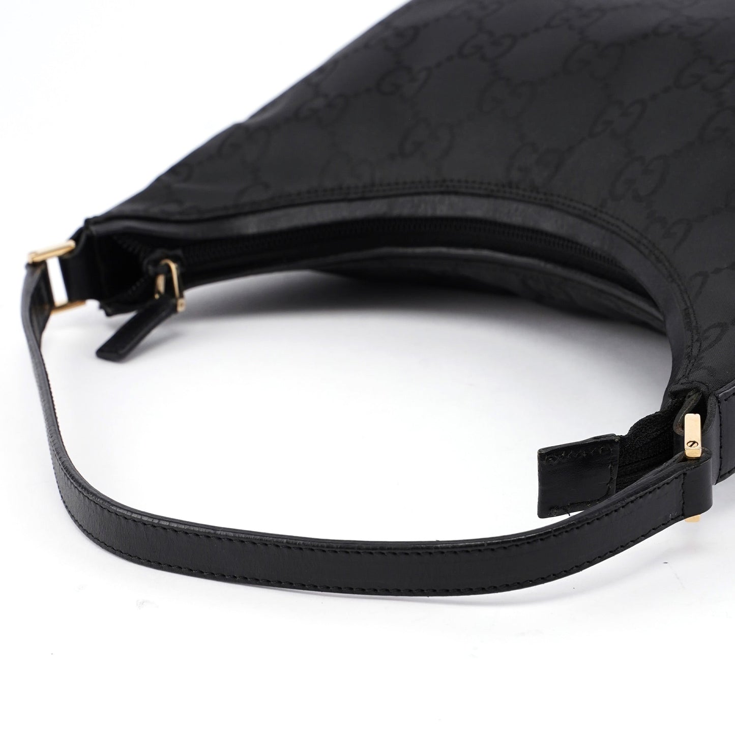 000 8602 Black GG Shoulder Bag