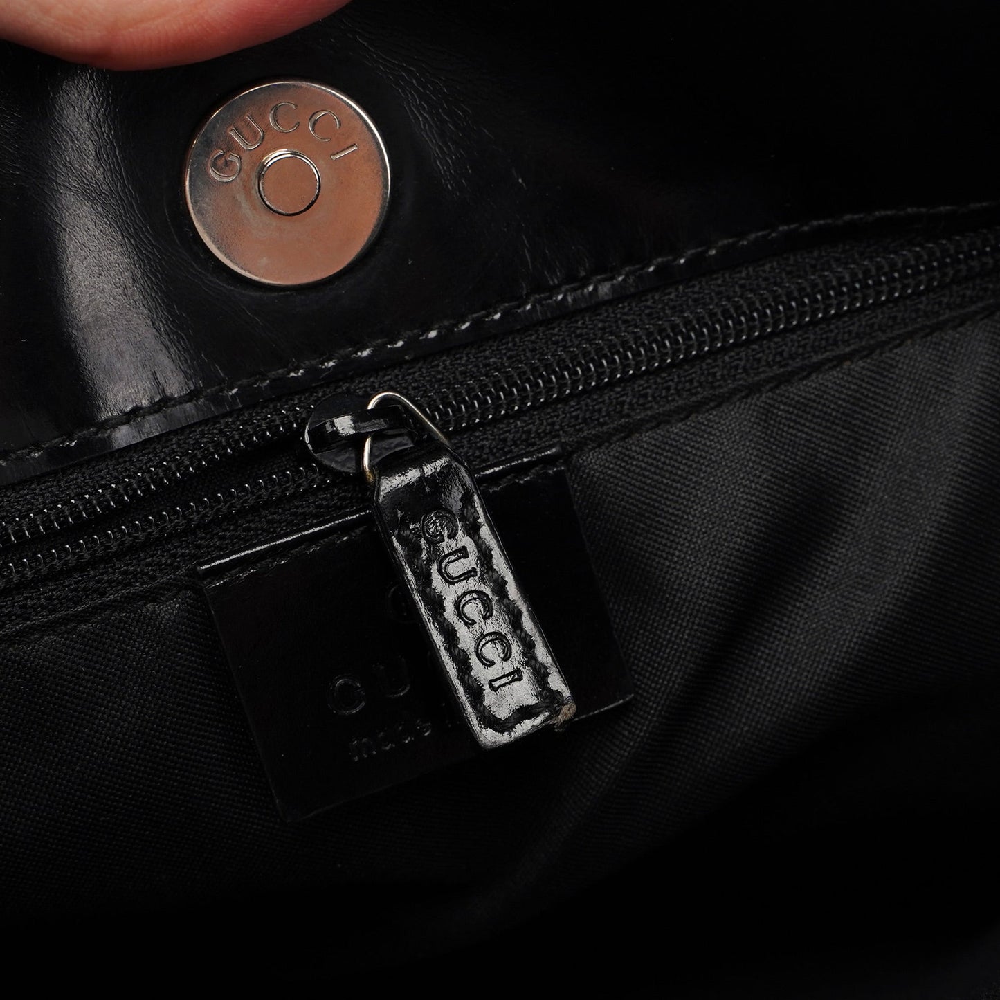 001 3166 Black GG Shoulder Bag