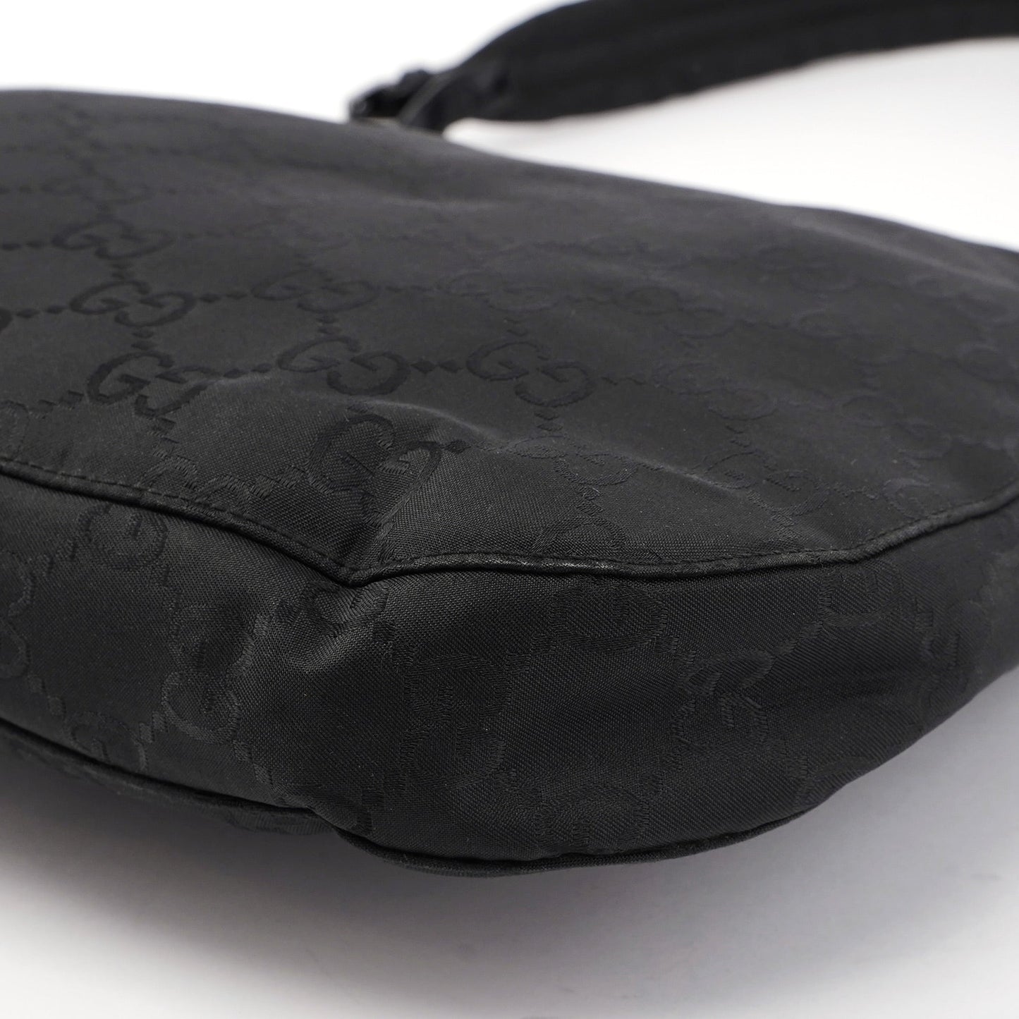 001 3166 Black GG Shoulder Bag