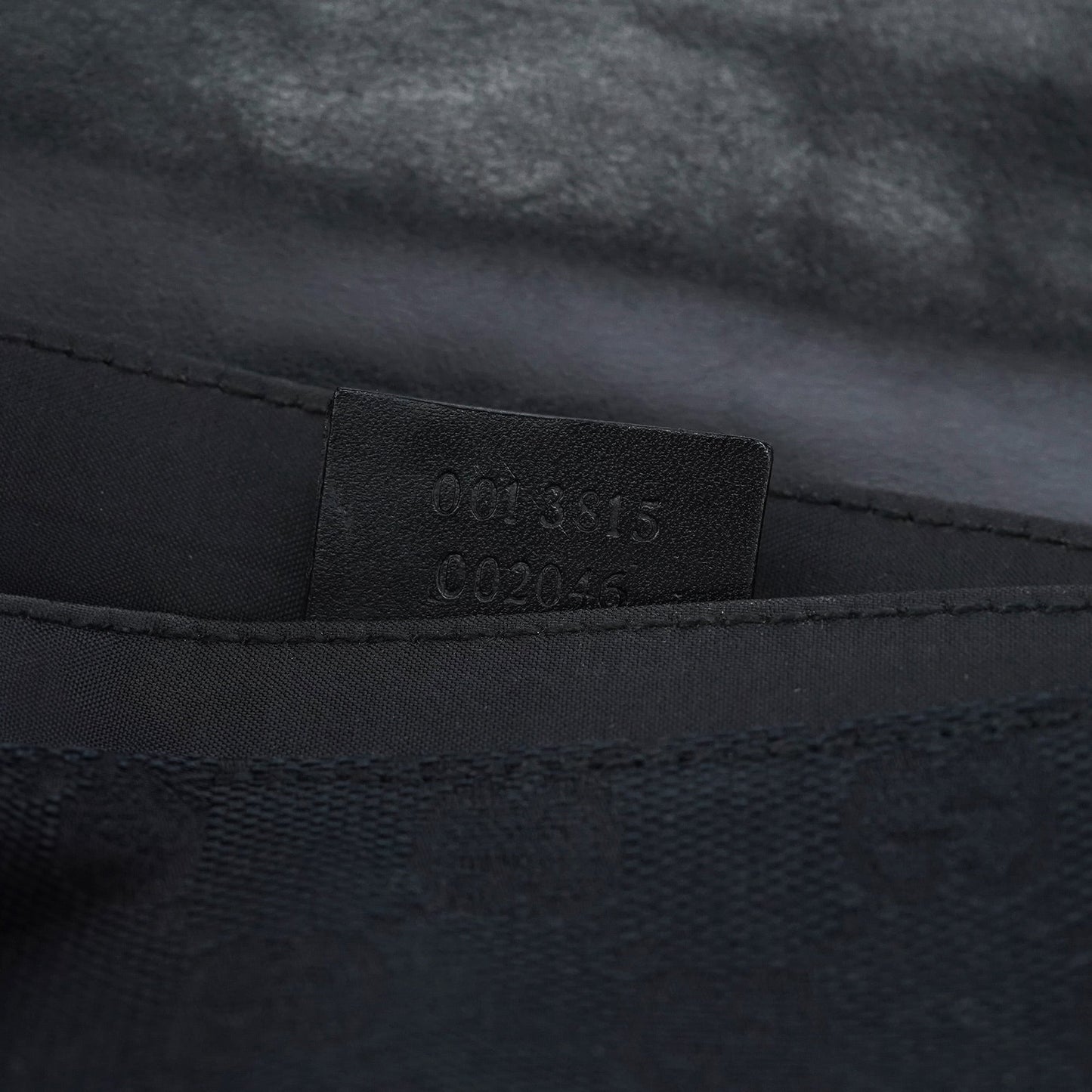 001 3815 Black GG Shoulder Bag