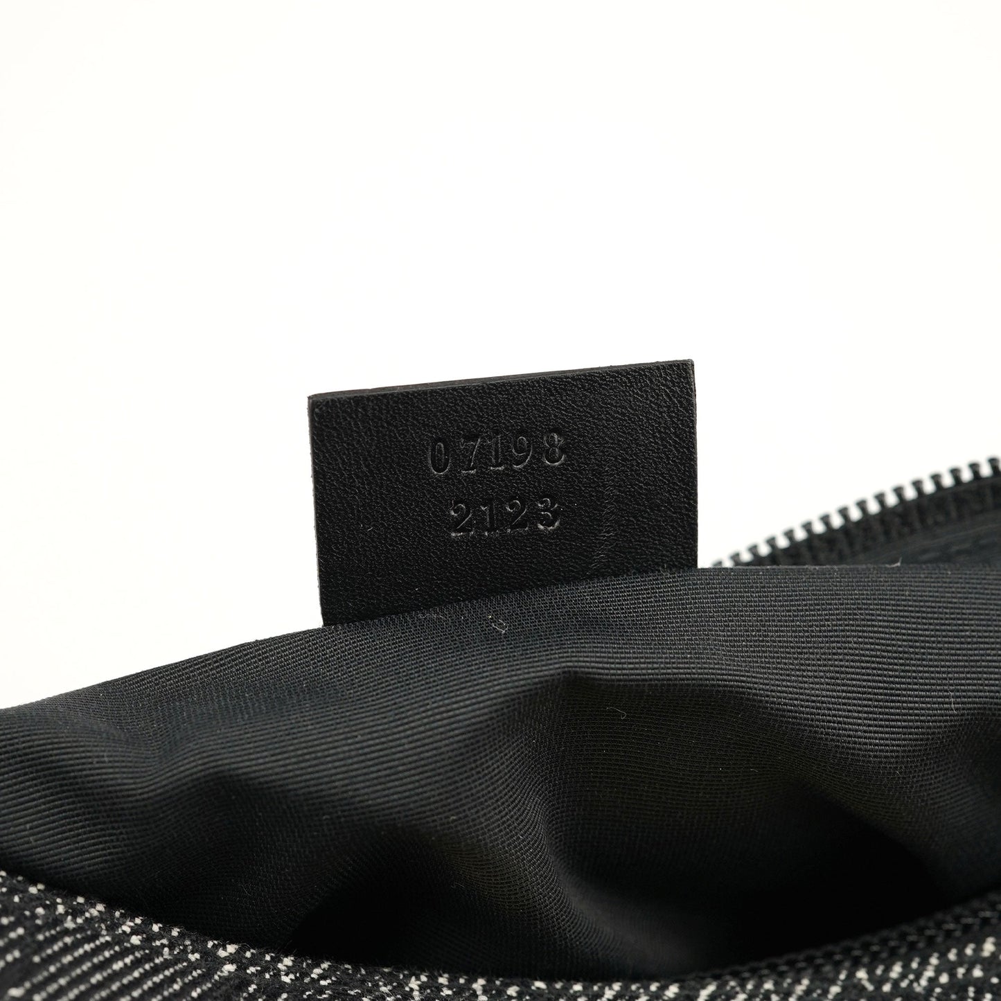 07198 Antrhacite Denim GG Boat Pochette