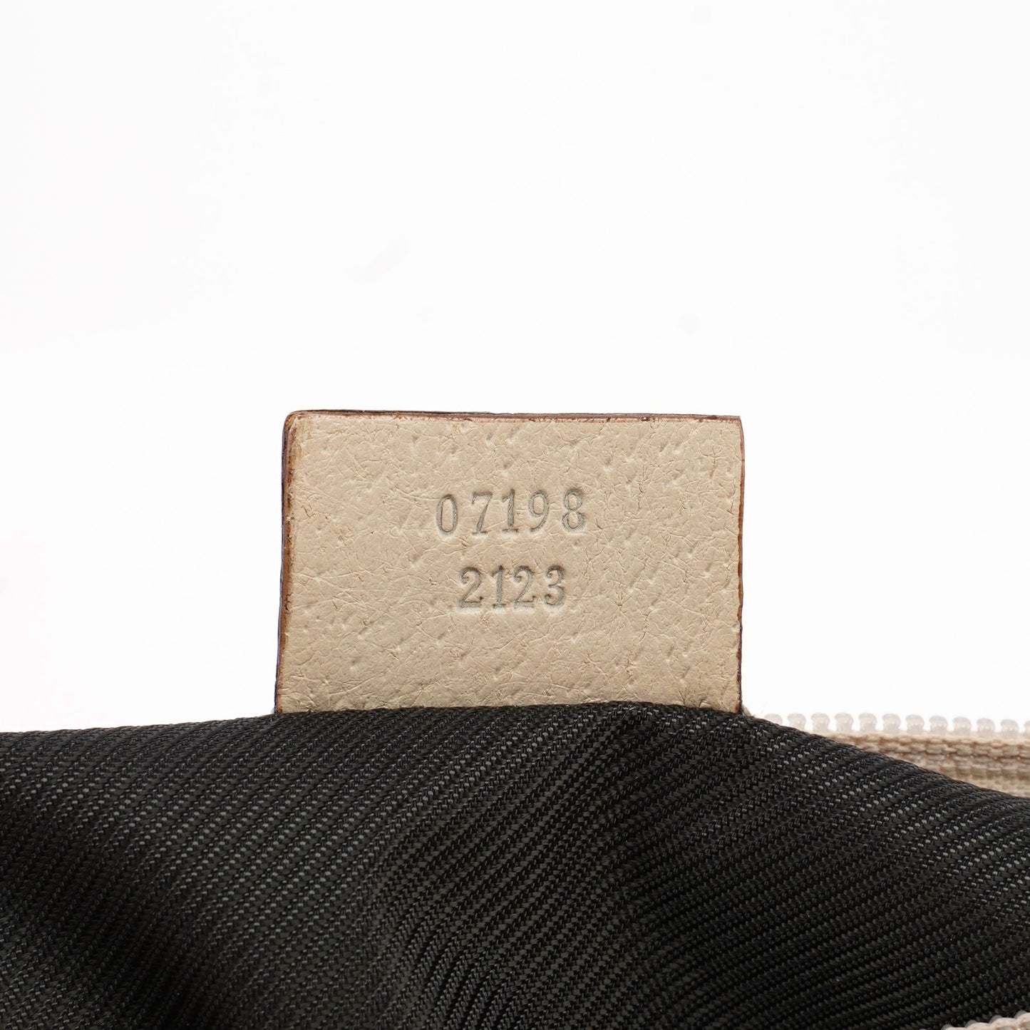 07198 Beige GG Boat Pochette