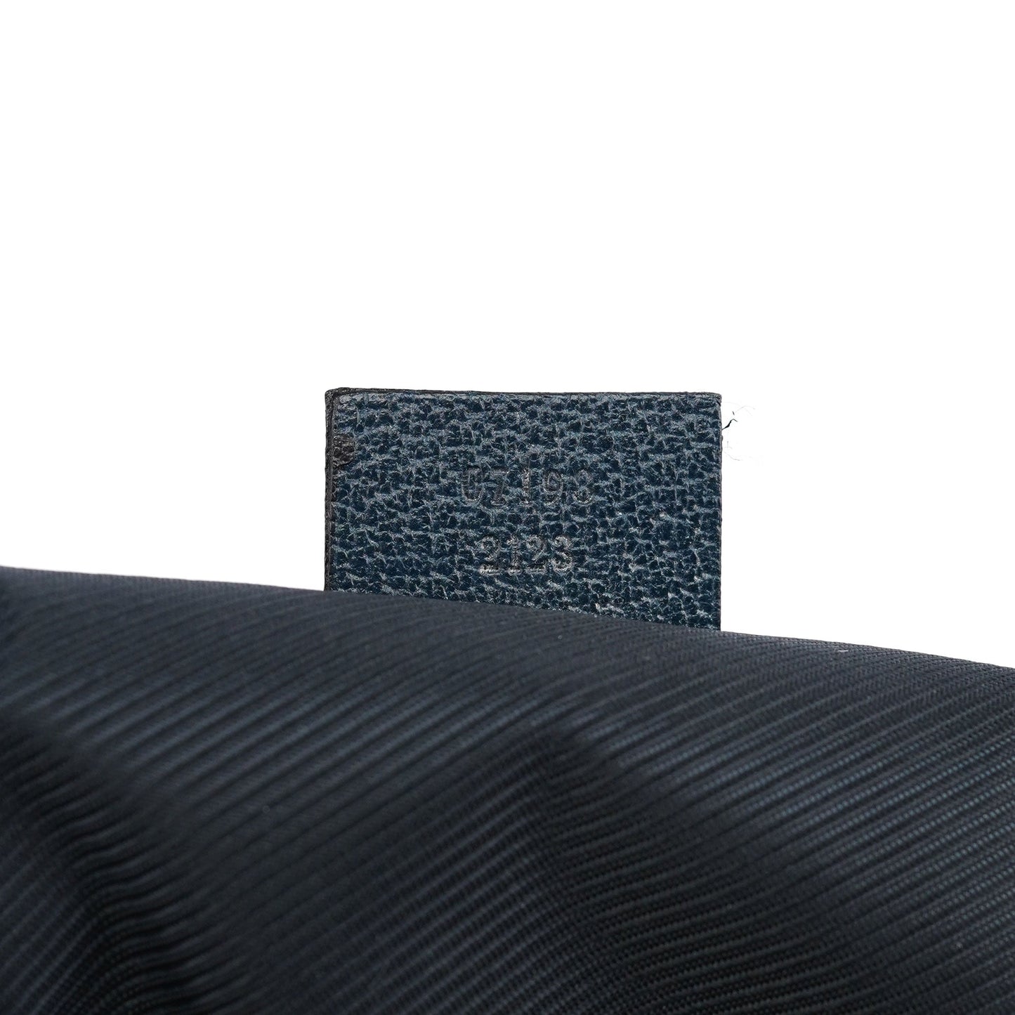 07198 Beige Navy GG Boat Pochette