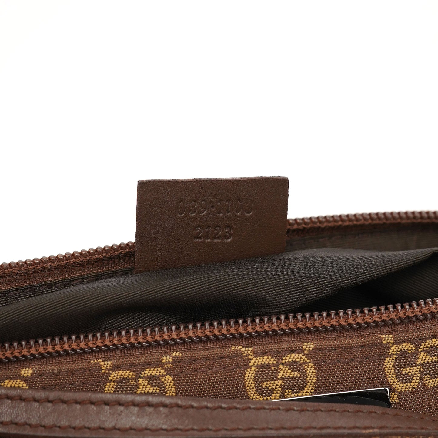 07198 Brown GG Boat Pochette