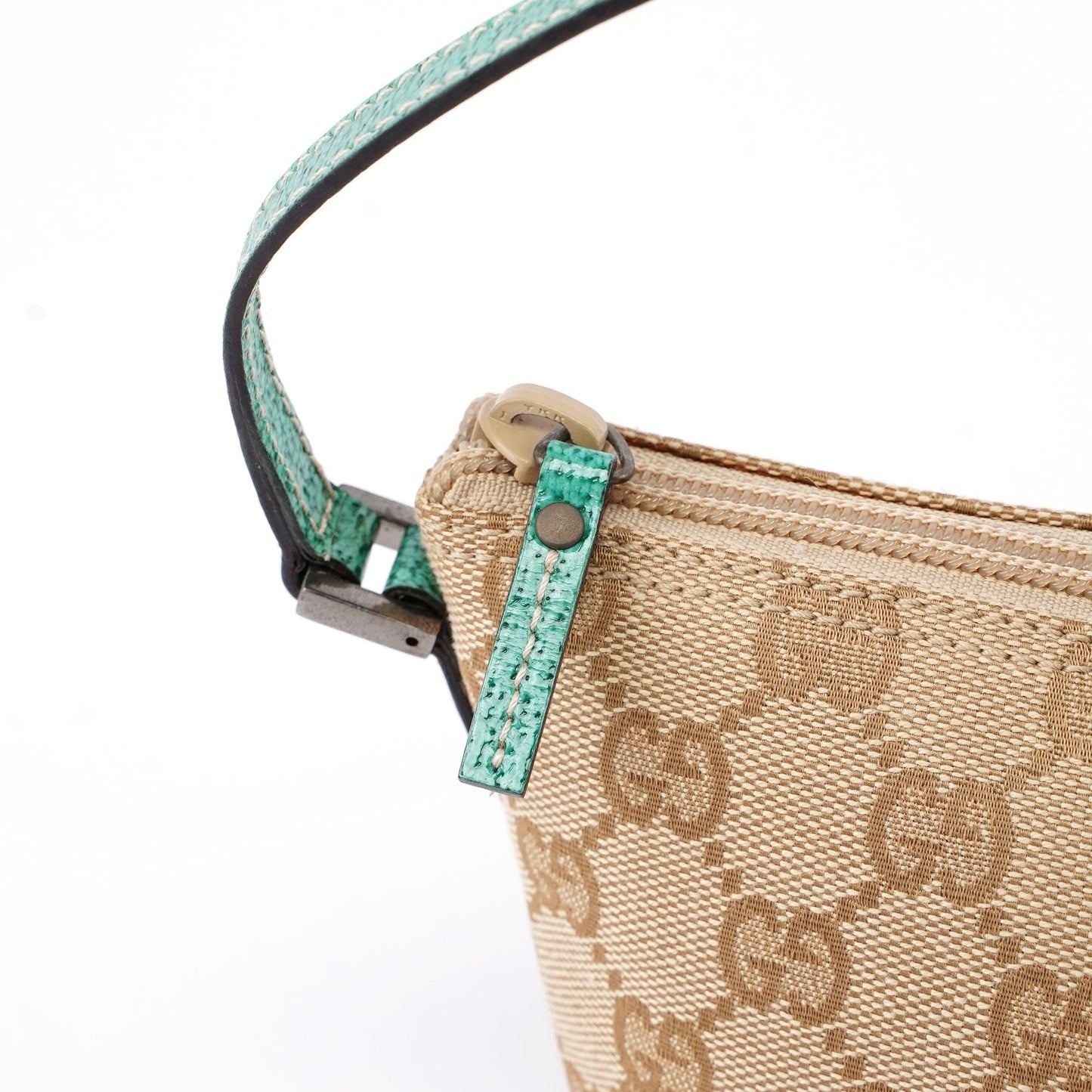 5396. Gucci Beige Turquoise Boat Pochette