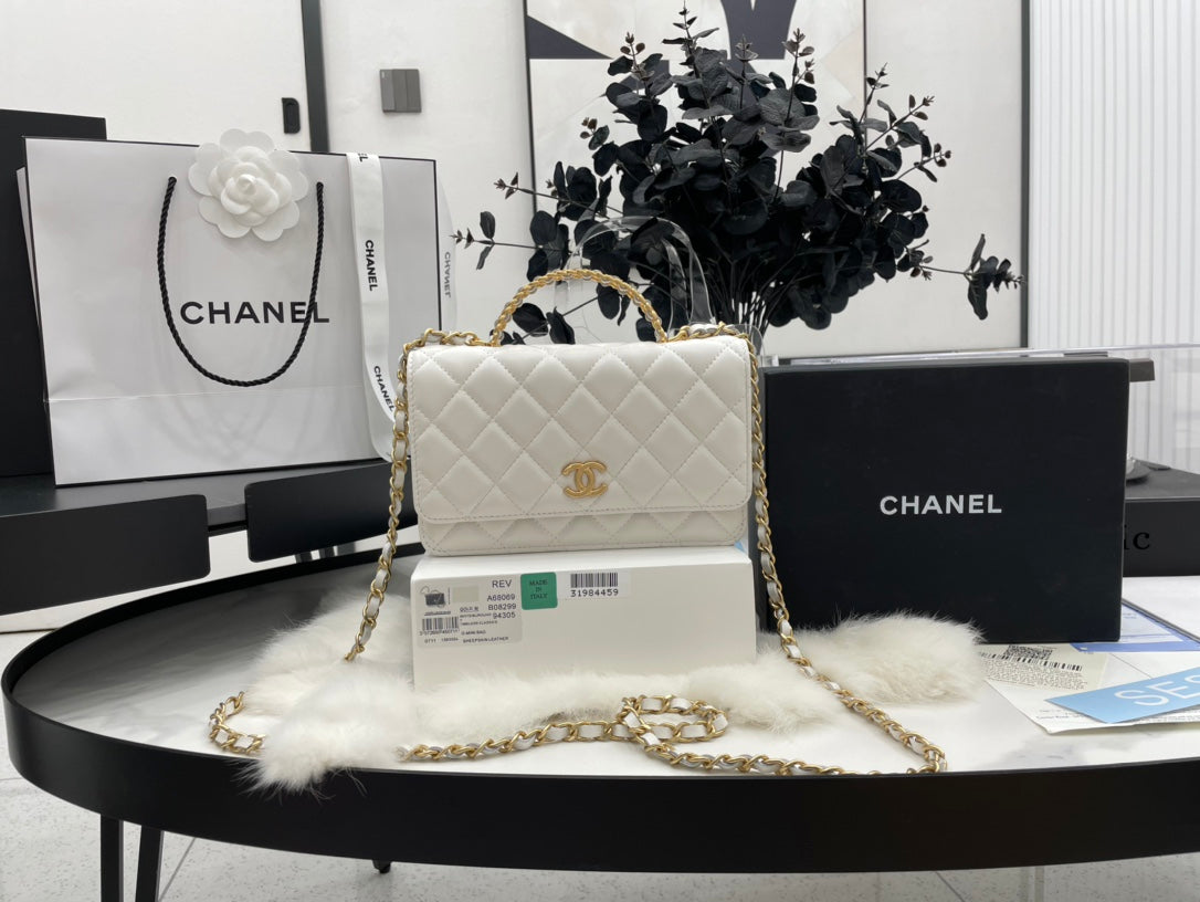 Chanel - Luxury Bag - CHL - 497