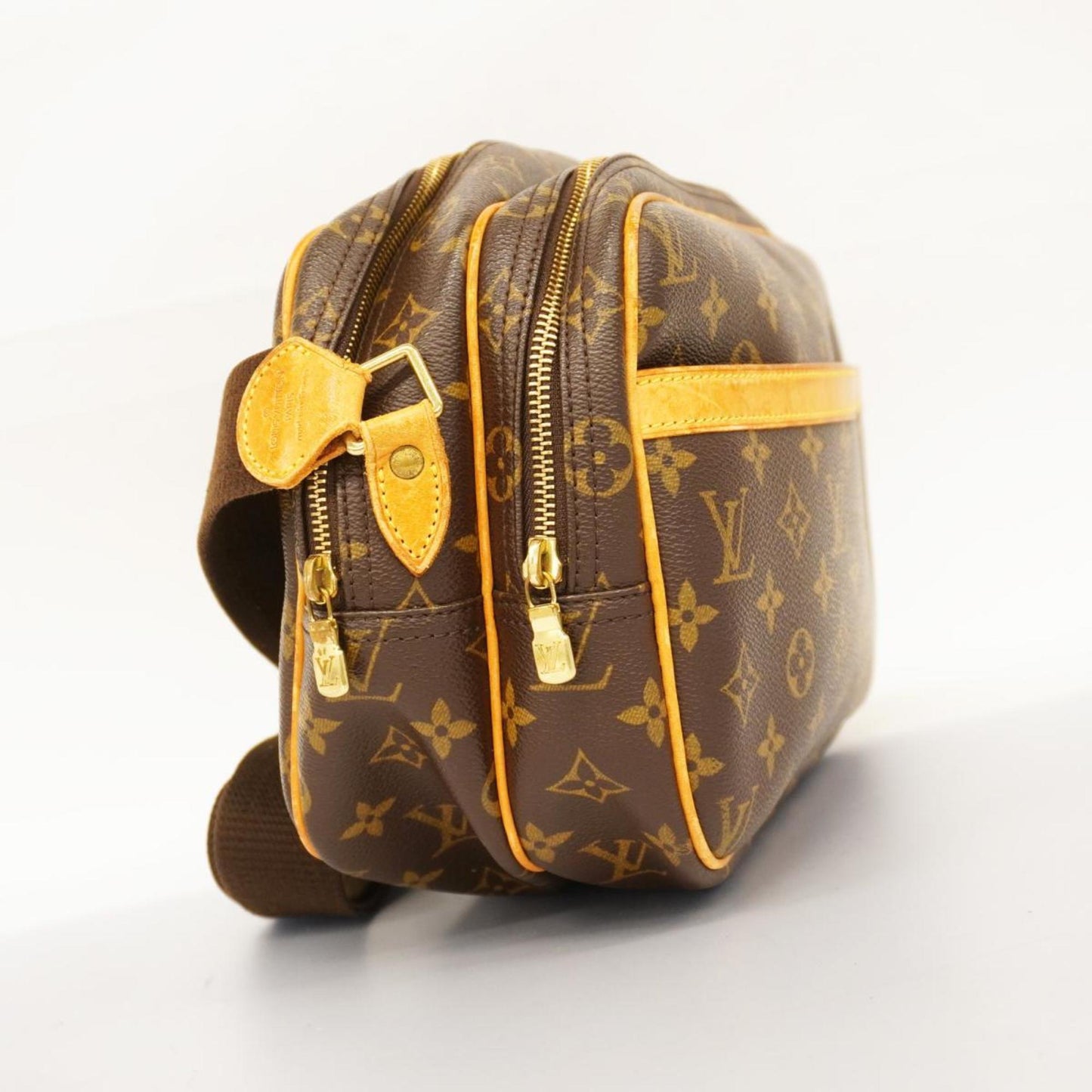 Louis Vuitton Reporter Pm  Canvas Shoulder Bag ()