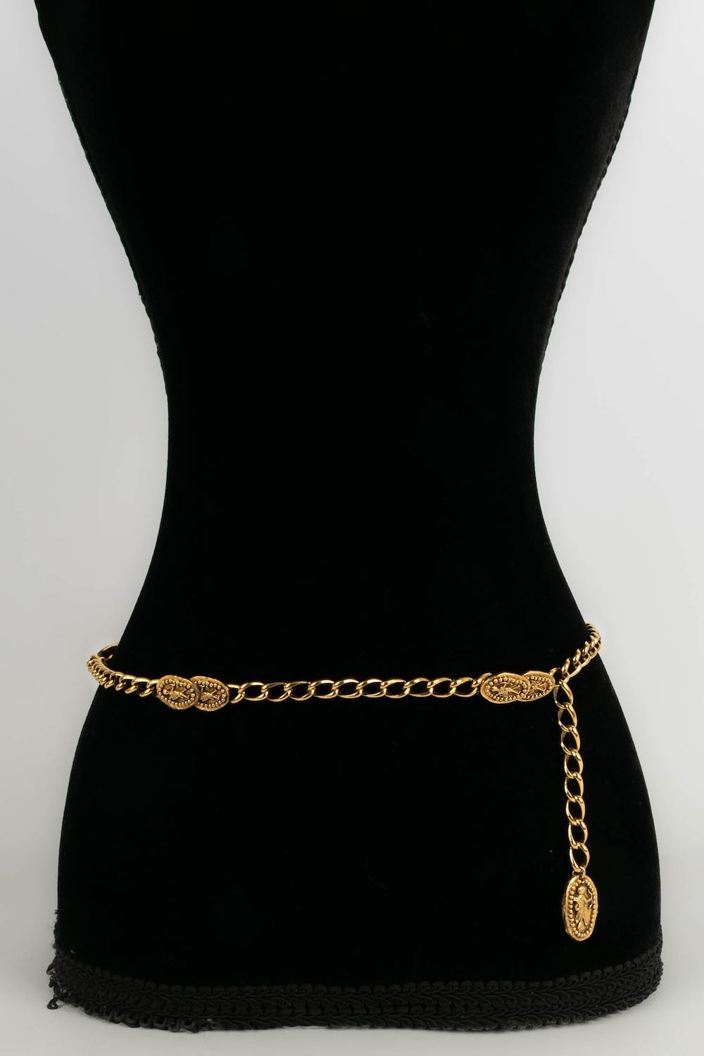 Ceinture "angelots" Chanel