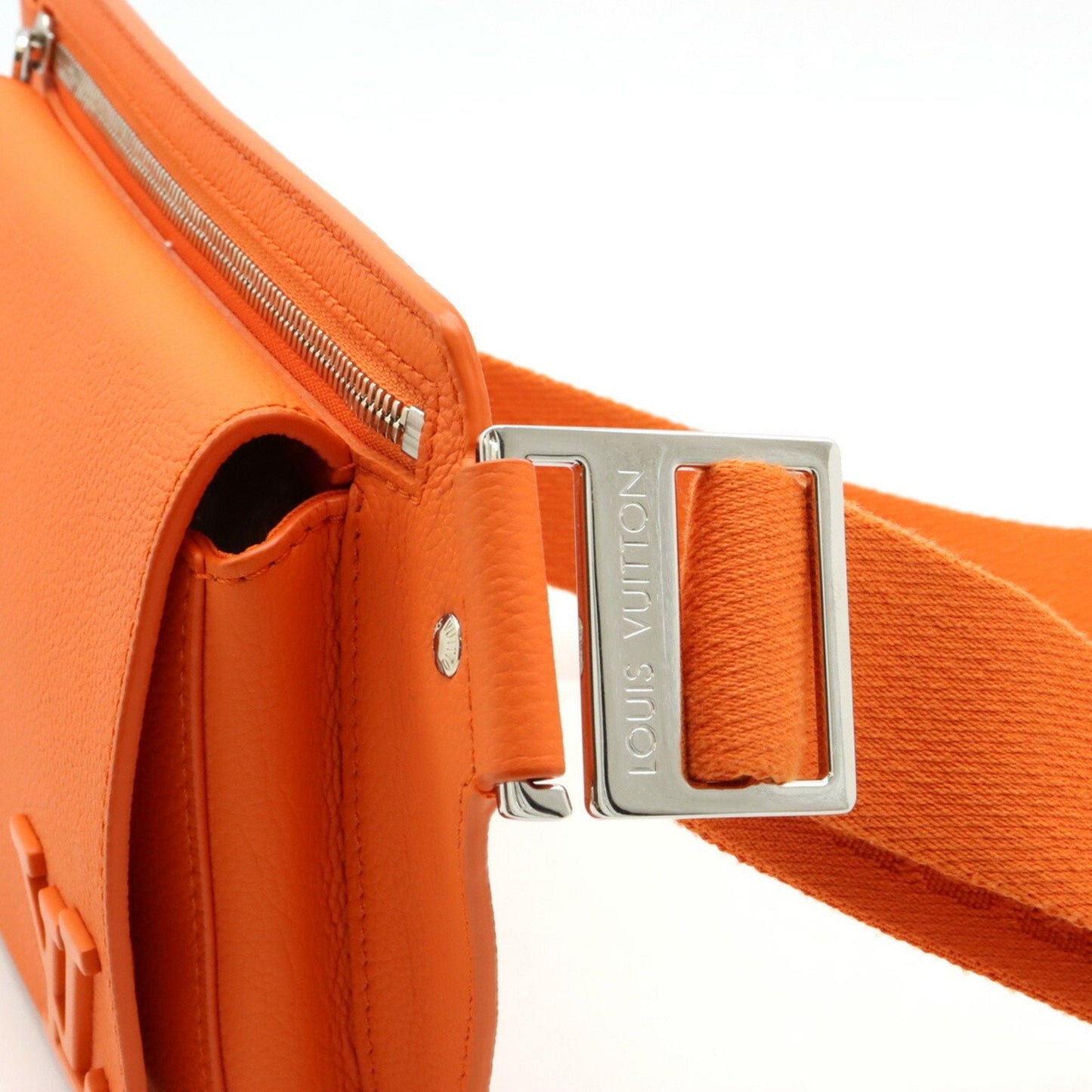 Louis Vuitton Takeoff  Leather Shoulder Bag ()