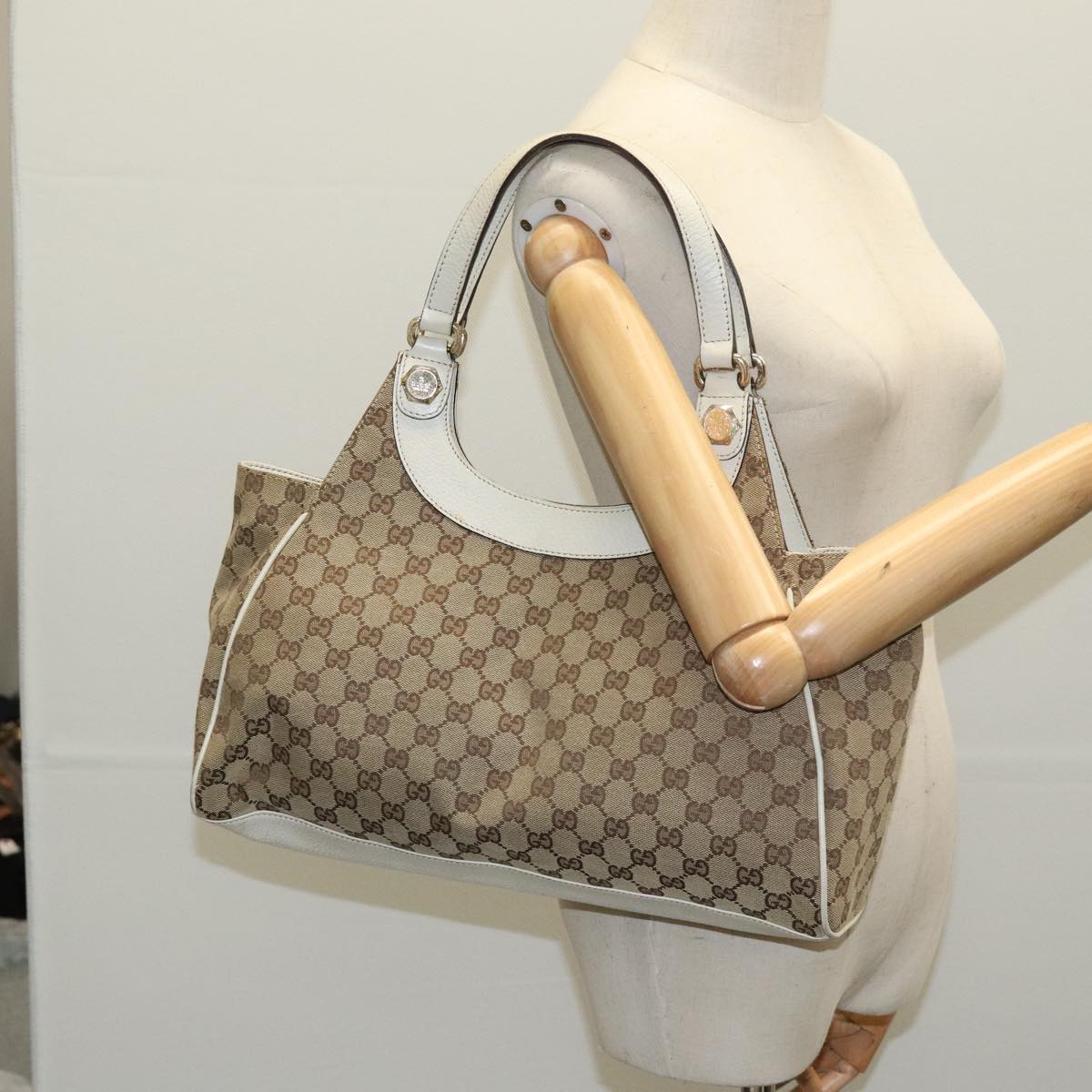 Gucci Beige Canvas Tote Bag ()